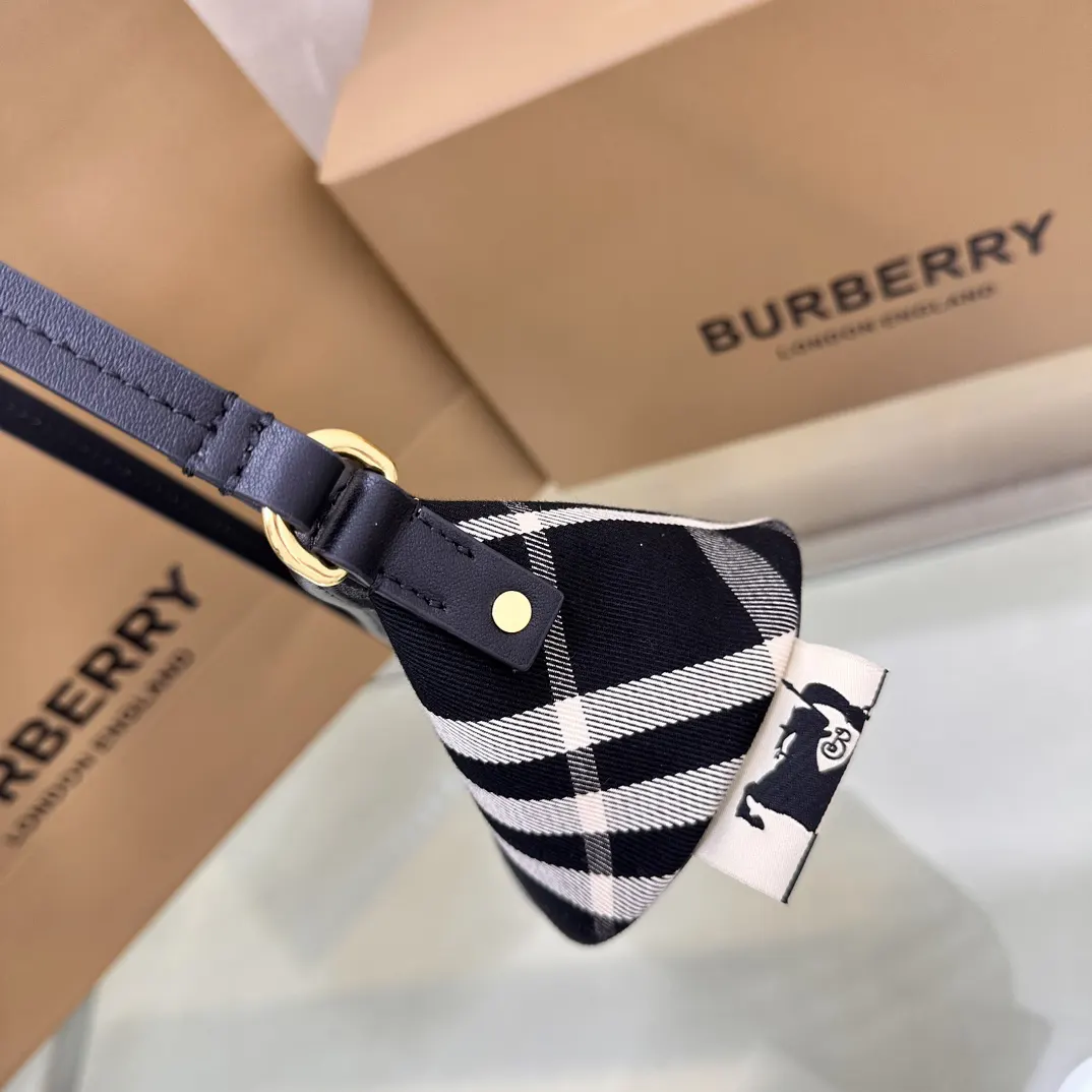 Burberry 提花 腋下包 复古腋下背款