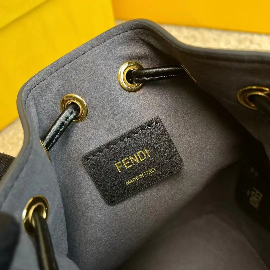 Fendi 白色 金色 小牛皮 水桶包 休闲水桶款