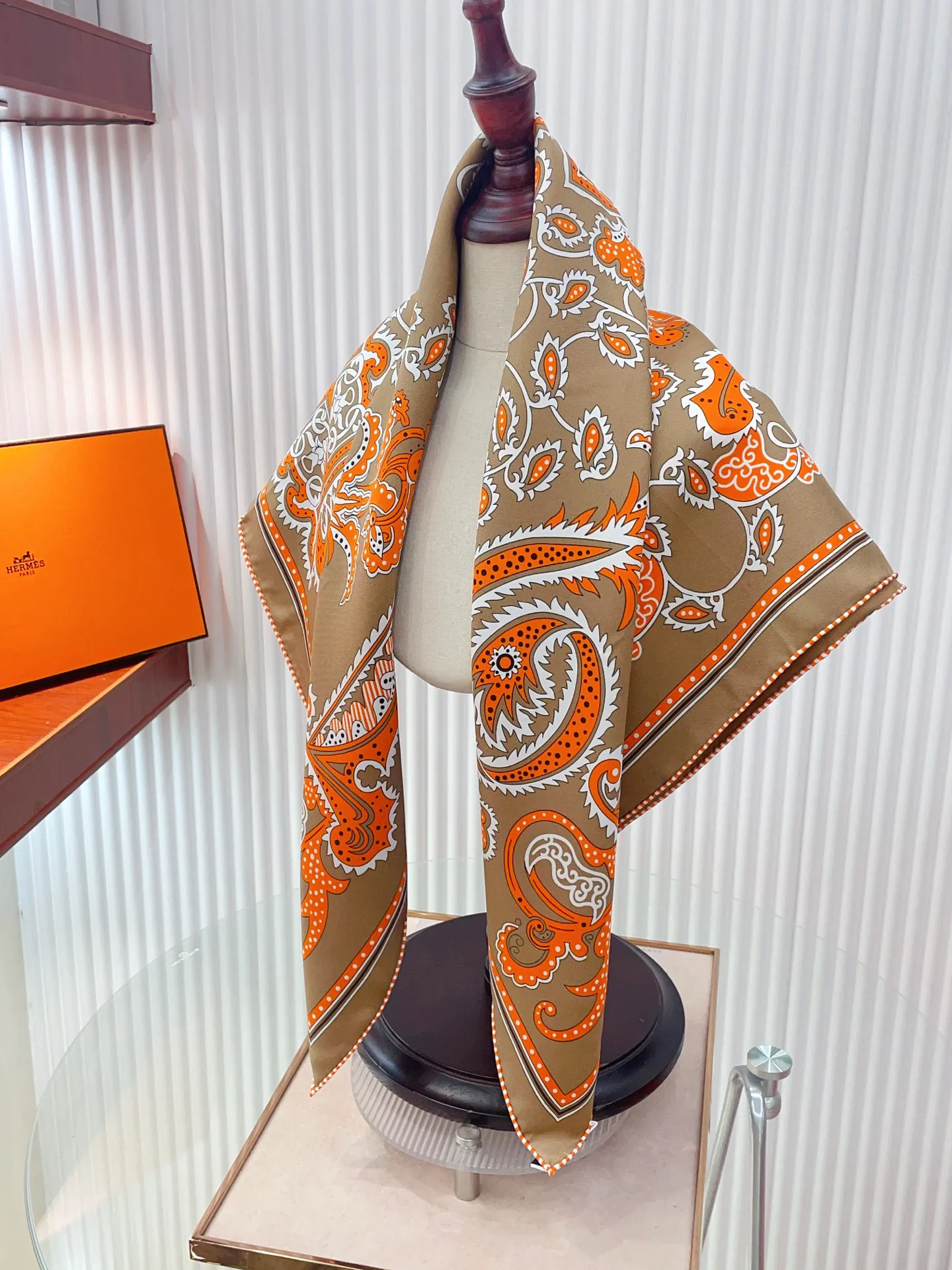 Hermès Scarf