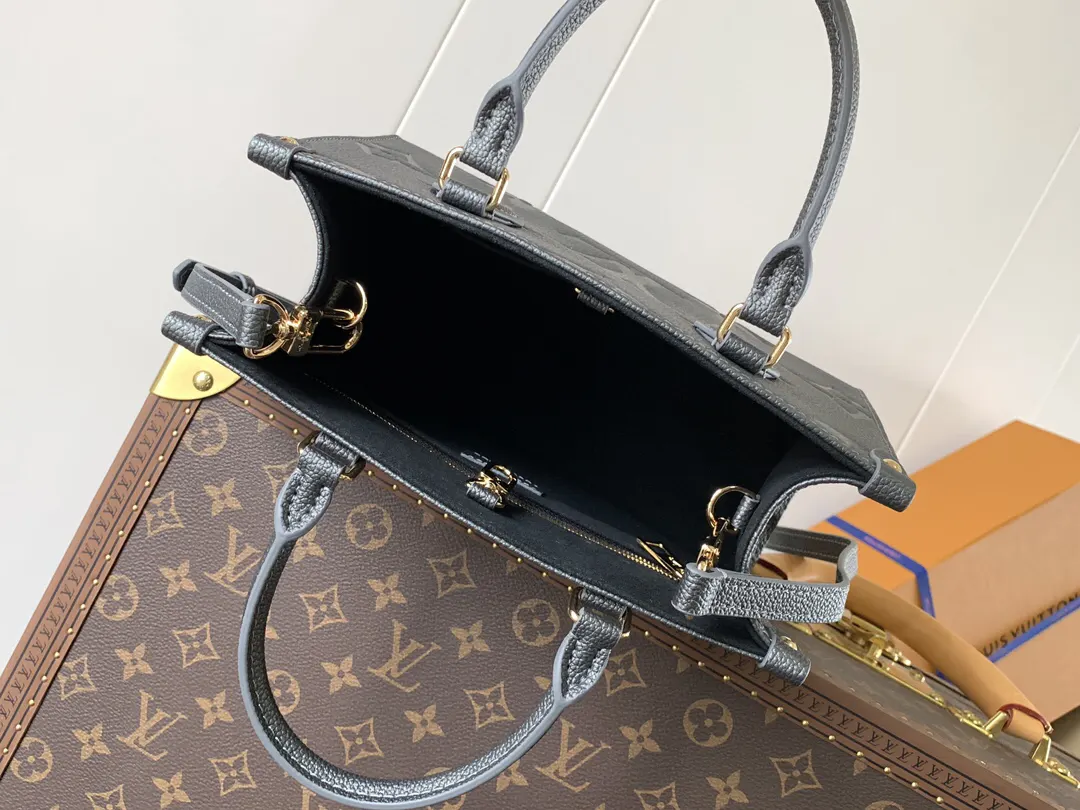 LV 灰色 牛皮 枪灰色 头 收纳包 旅行收纳款