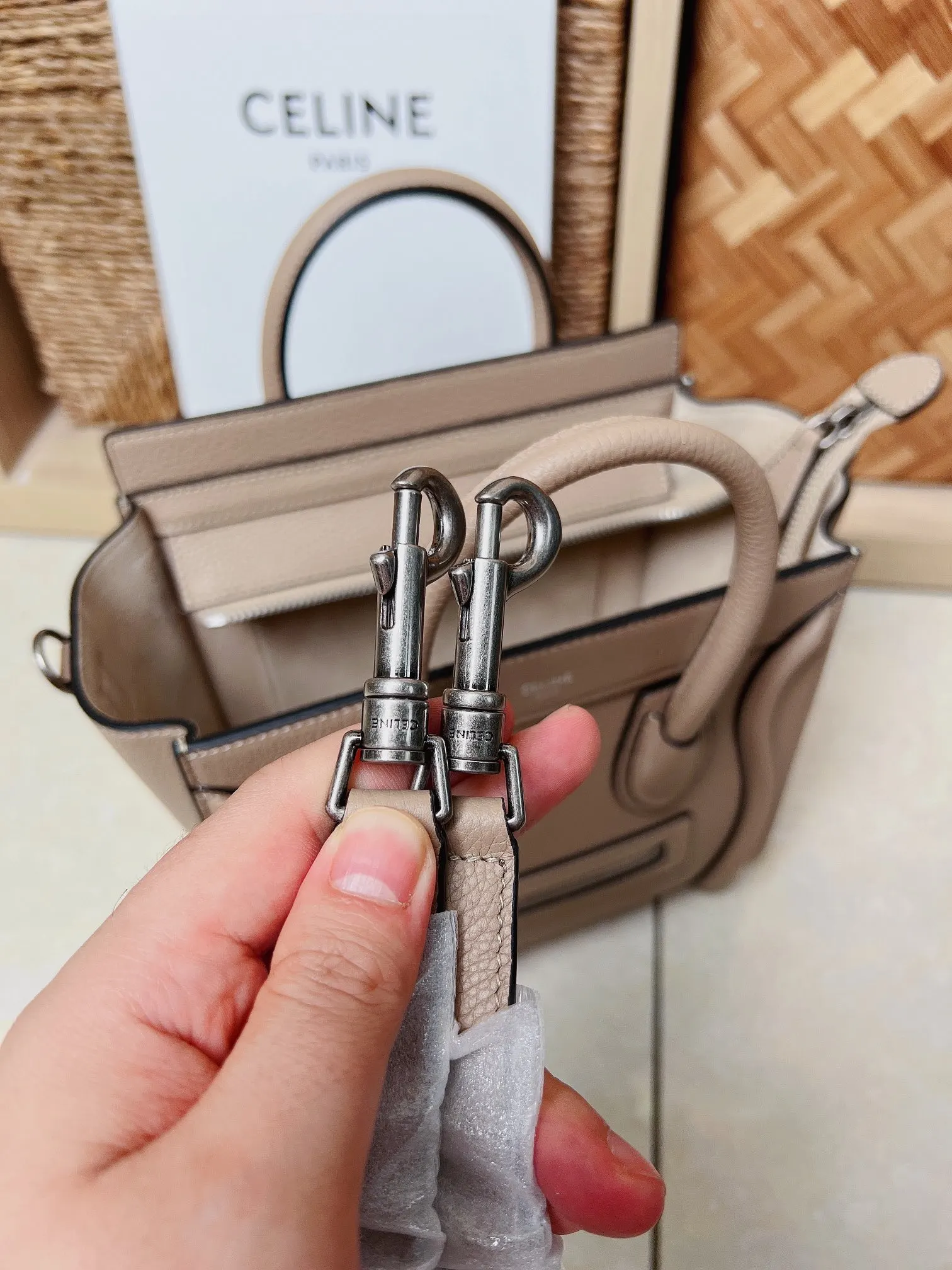 Crossbody Bag Lightweight Leather