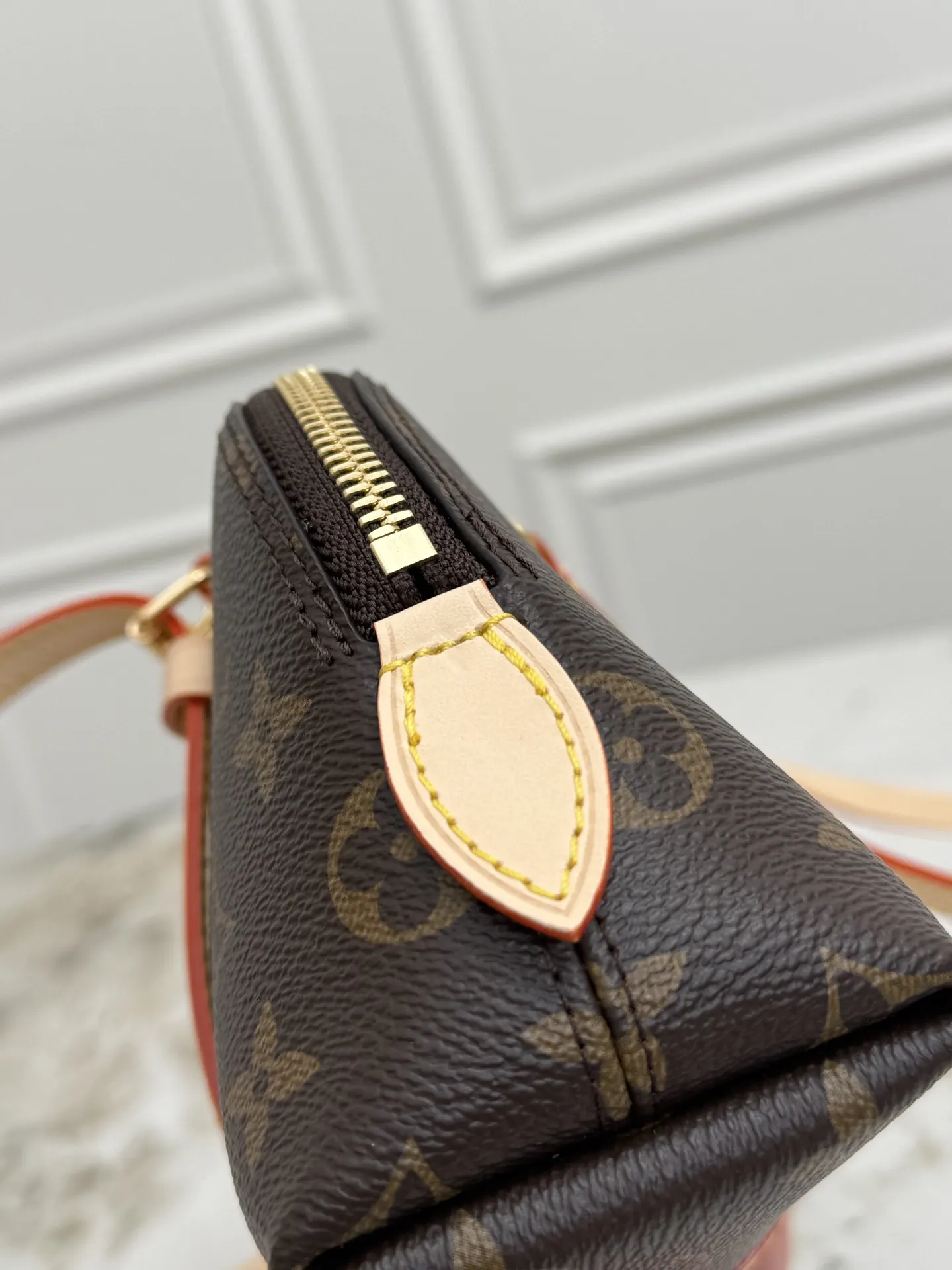 Louis Vuitton 棕色 Monogram 单肩包