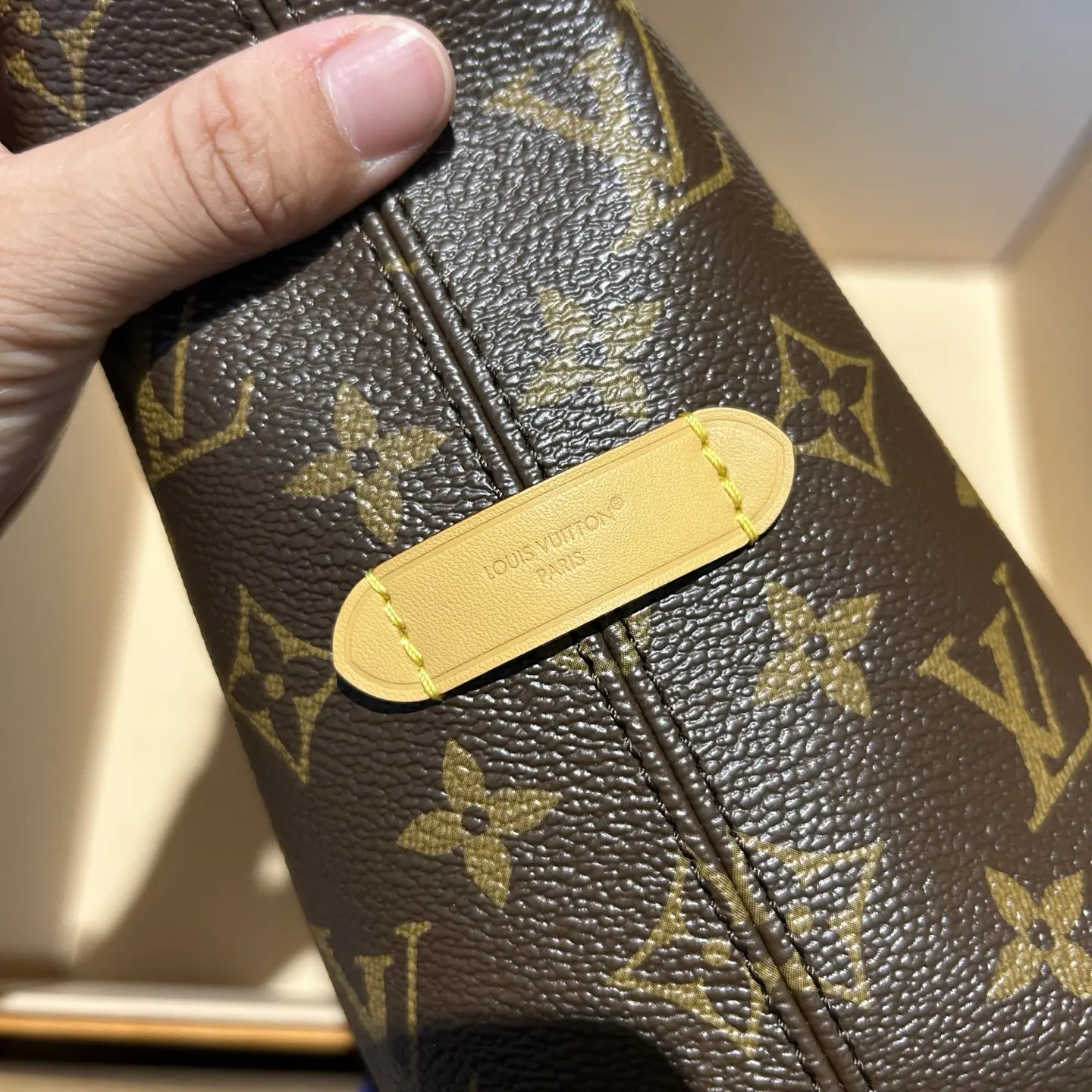 CarryAll 水桶包 休闲水桶款
