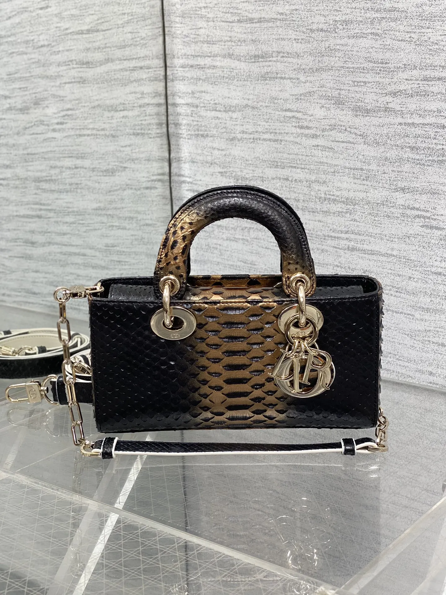 Dior 进口 蛇皮横款戴妃包 Lady横版戴妃珍稀 手提包 通勤手提款
