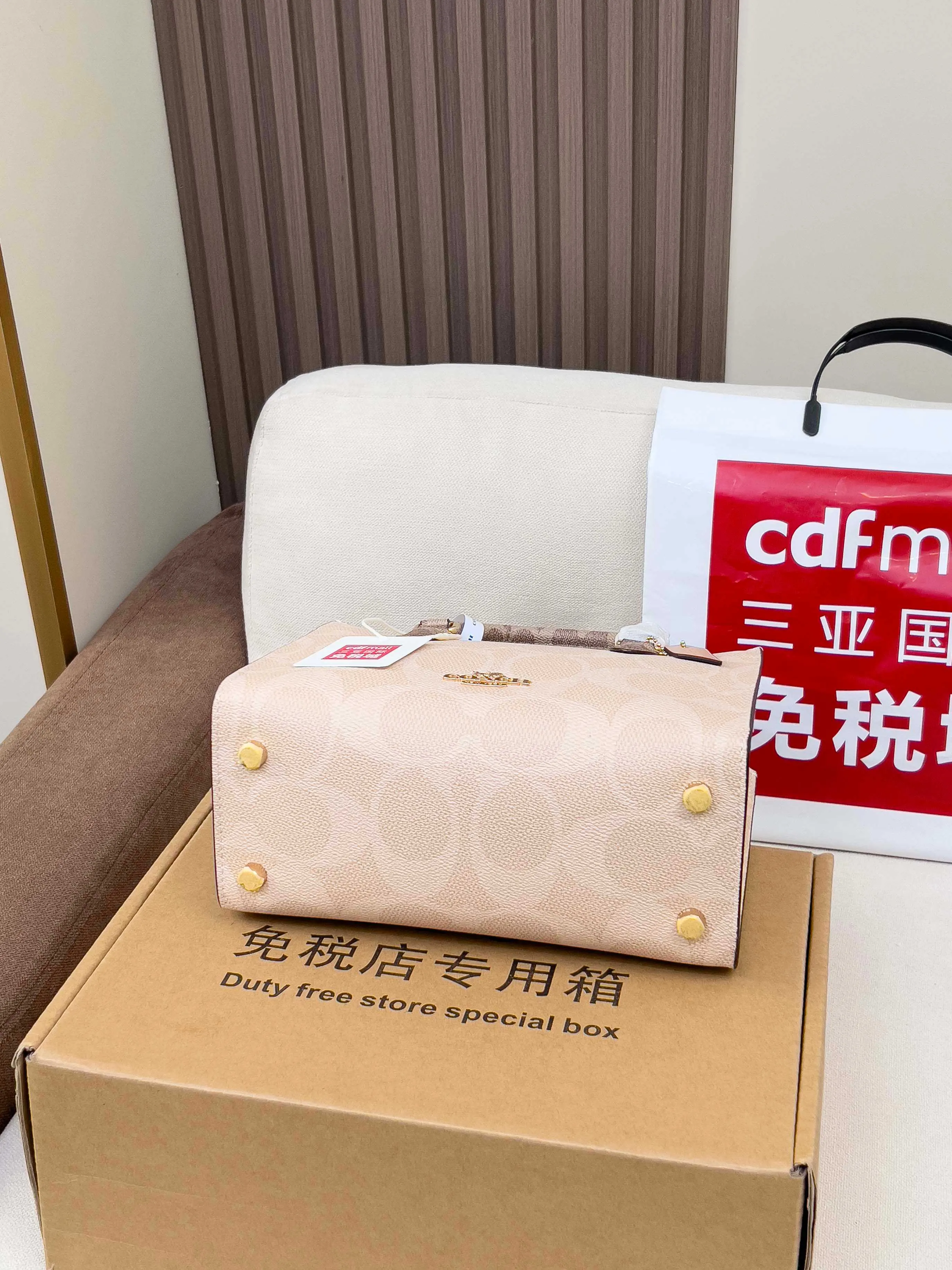 黑色 老花 图片 推荐C OACH女士经典标志 托特包 大容量托特款