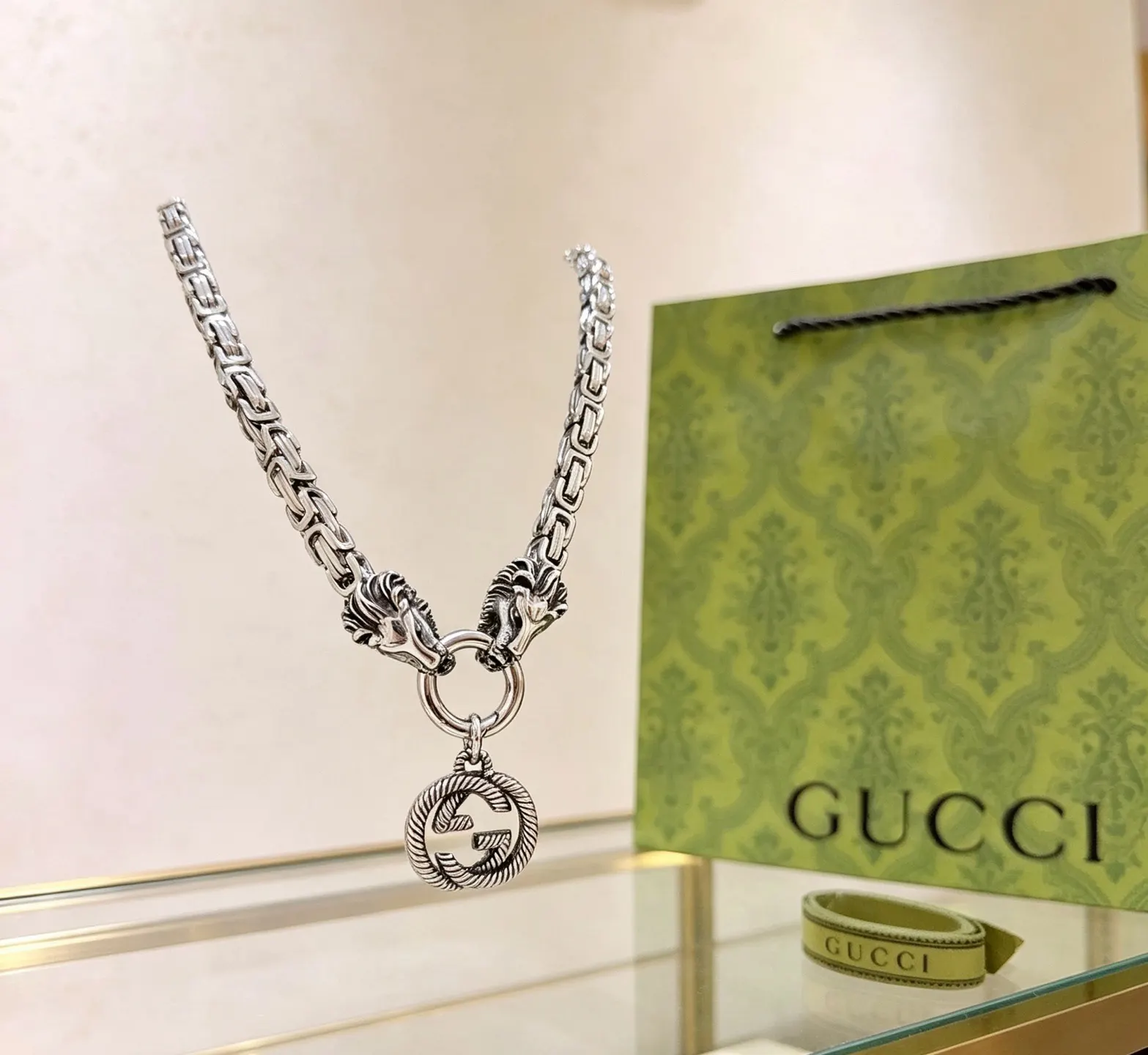 Gucci 鏈條包 單肩斜挎