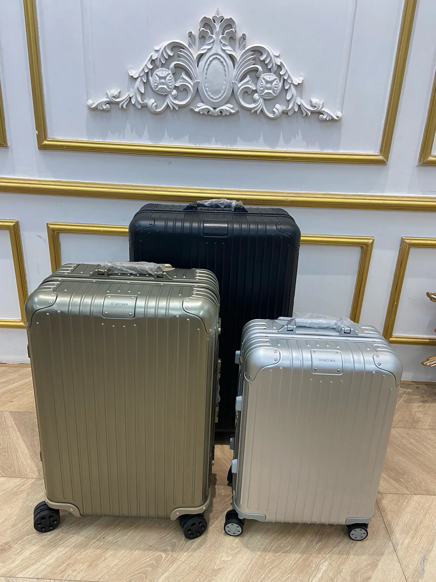 黑色 蓝色 Tsa国际海关锁通网国际畅通无阻 行李箱 旅行拉杆款 轻便出行款