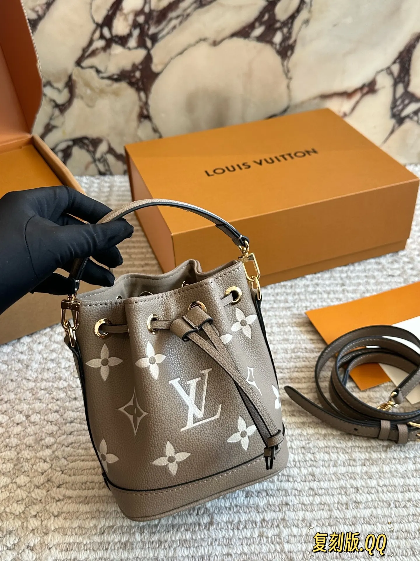 Louis Vuitton Monogram Bucket Bag Casual