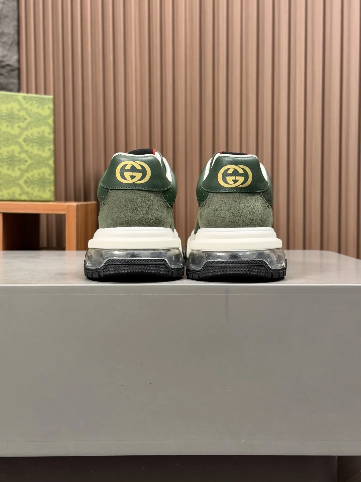 Gucci Logo休闲运动鞋
