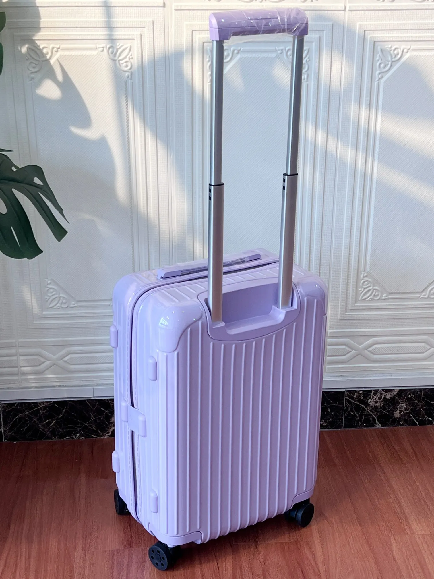 黑色 白色 日默瓦rimowa拉杆箱行李箱登机箱旅行箱方胖子運動 旅行拉杆款 輕便出行款