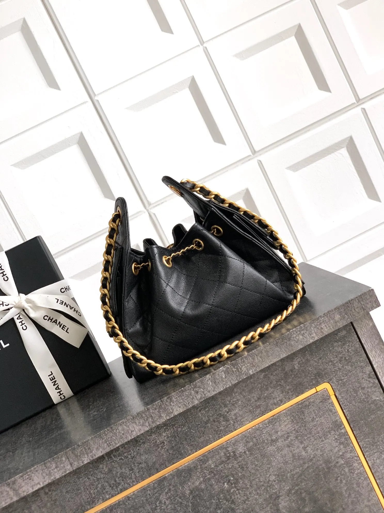 Gold Hobo Shoulder Bag Vintage