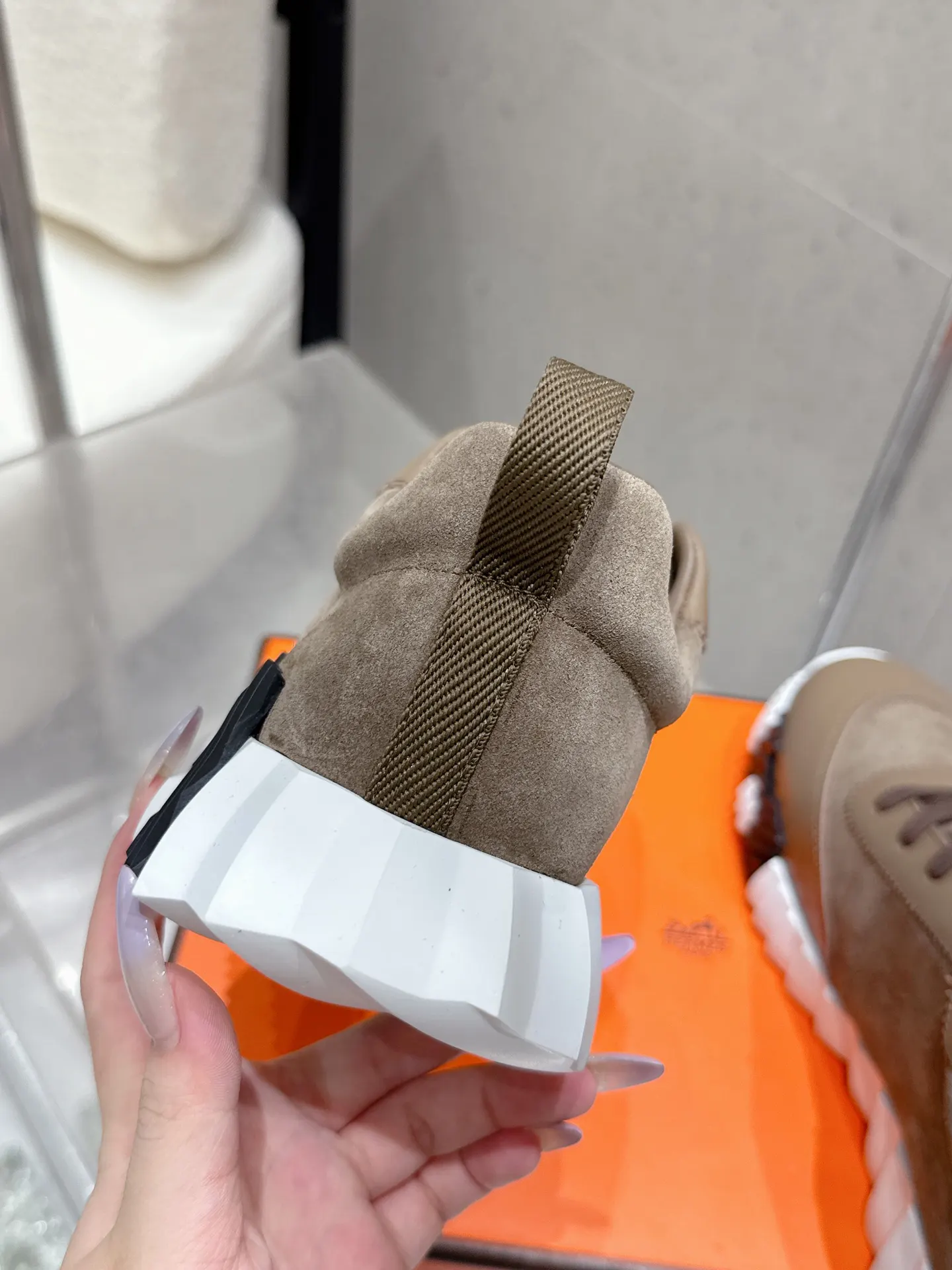 Hermes 运动鞋 舒适百搭款