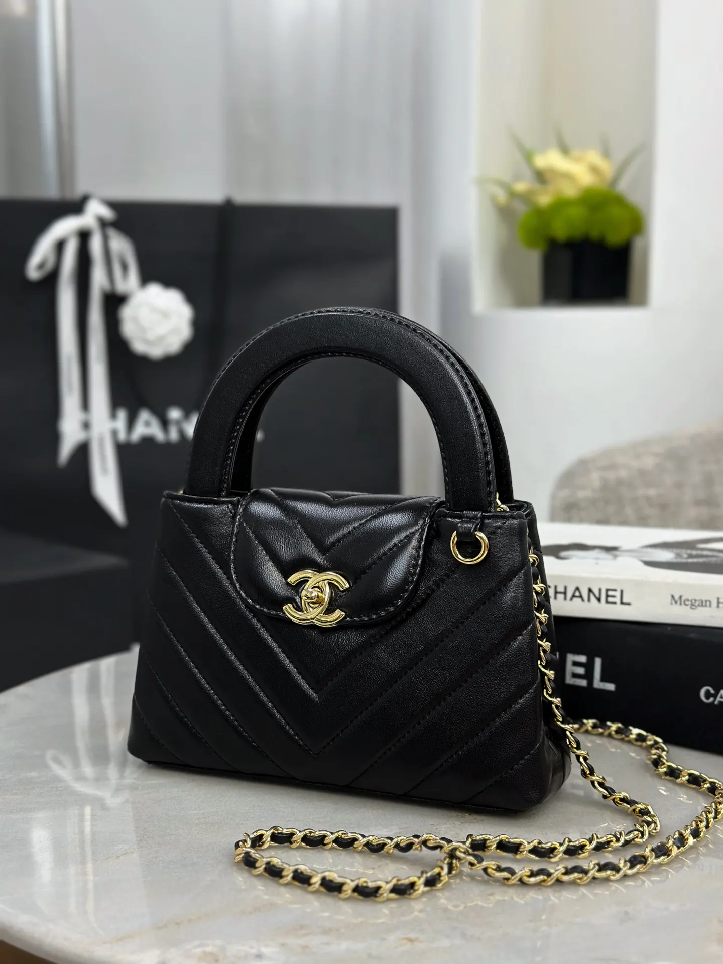 Chanel Gold Leather Flap Shoulder Bag Image 2 Chanel Gold Leather Flap Shoulder Bag Image 2