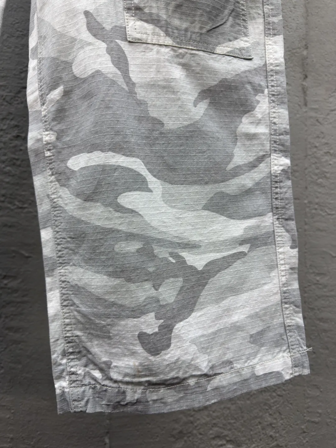 Balenciaga 灰色 裤子