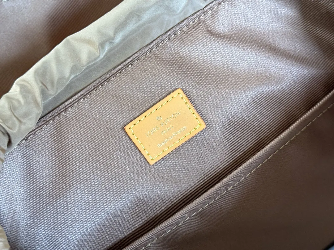 Fashion Item Travel Canvas