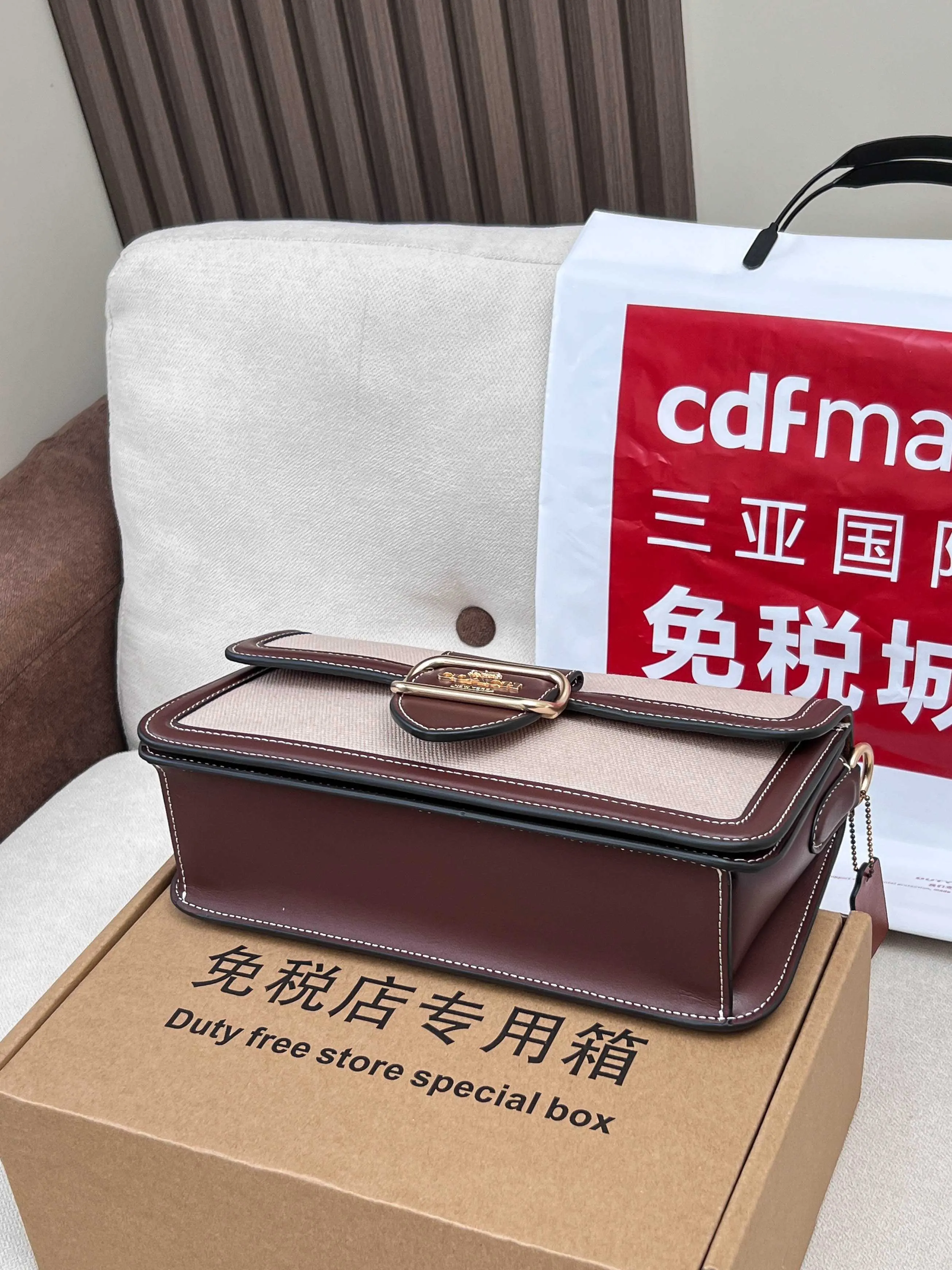 Coach 牛皮 图片 酒神包單肩腋下包全新法 復古腋下背款
