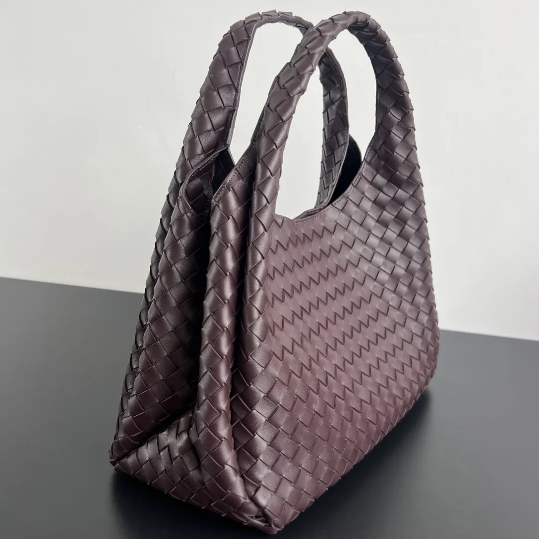 Bottega Veneta 羊皮 腋下包 復古腋下背款