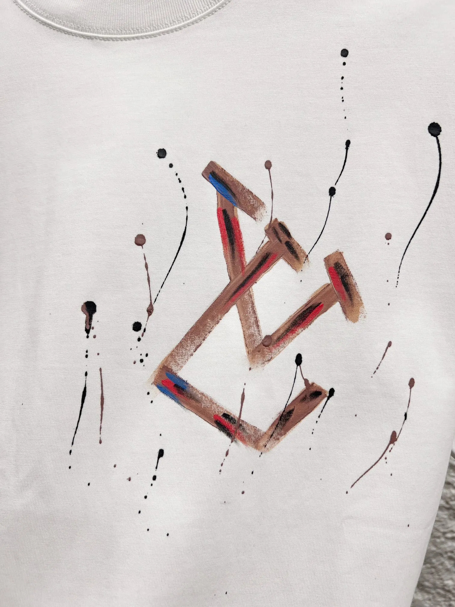 LV short sleeve T-shirt T-shirt Image 6 LV short sleeve T-shirt T-shirt Image 6