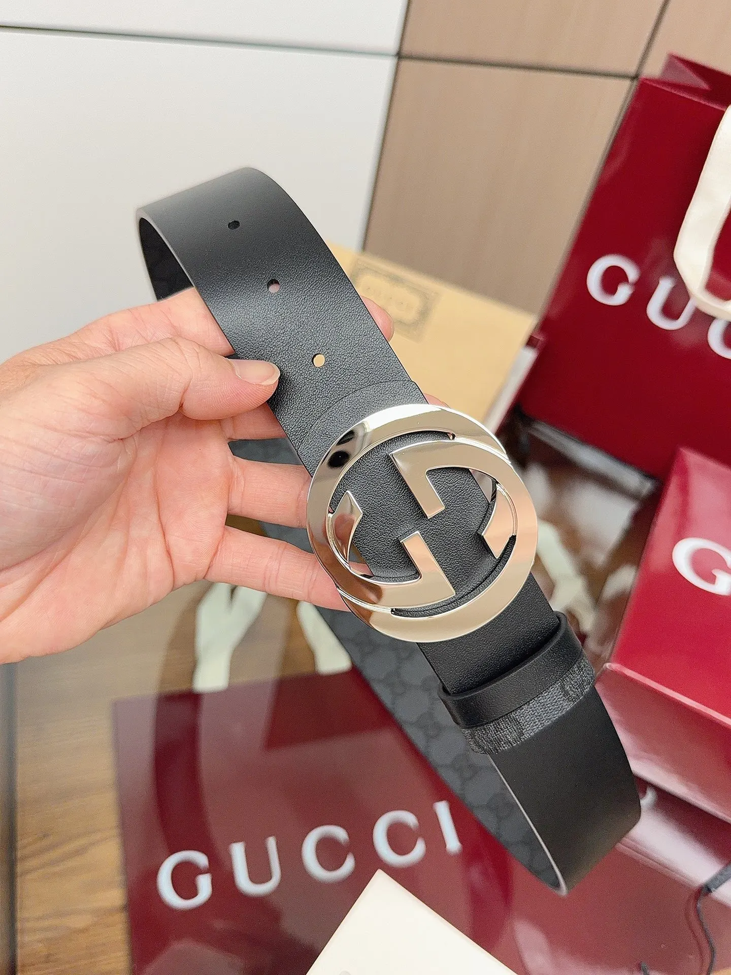 Gucci Double G Buckle Cowhide Belt Image 6 Gucci Double G Buckle Cowhide Belt Image 6
