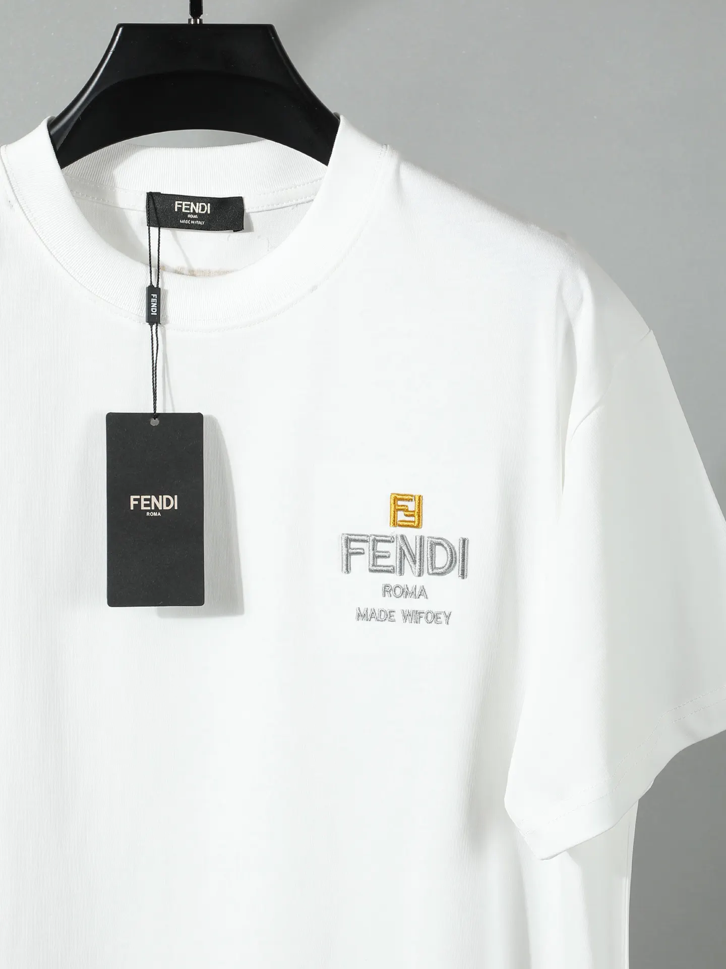 Fendi 2026春夏 Logo 刺绣 短袖T恤 日常百搭款 款3