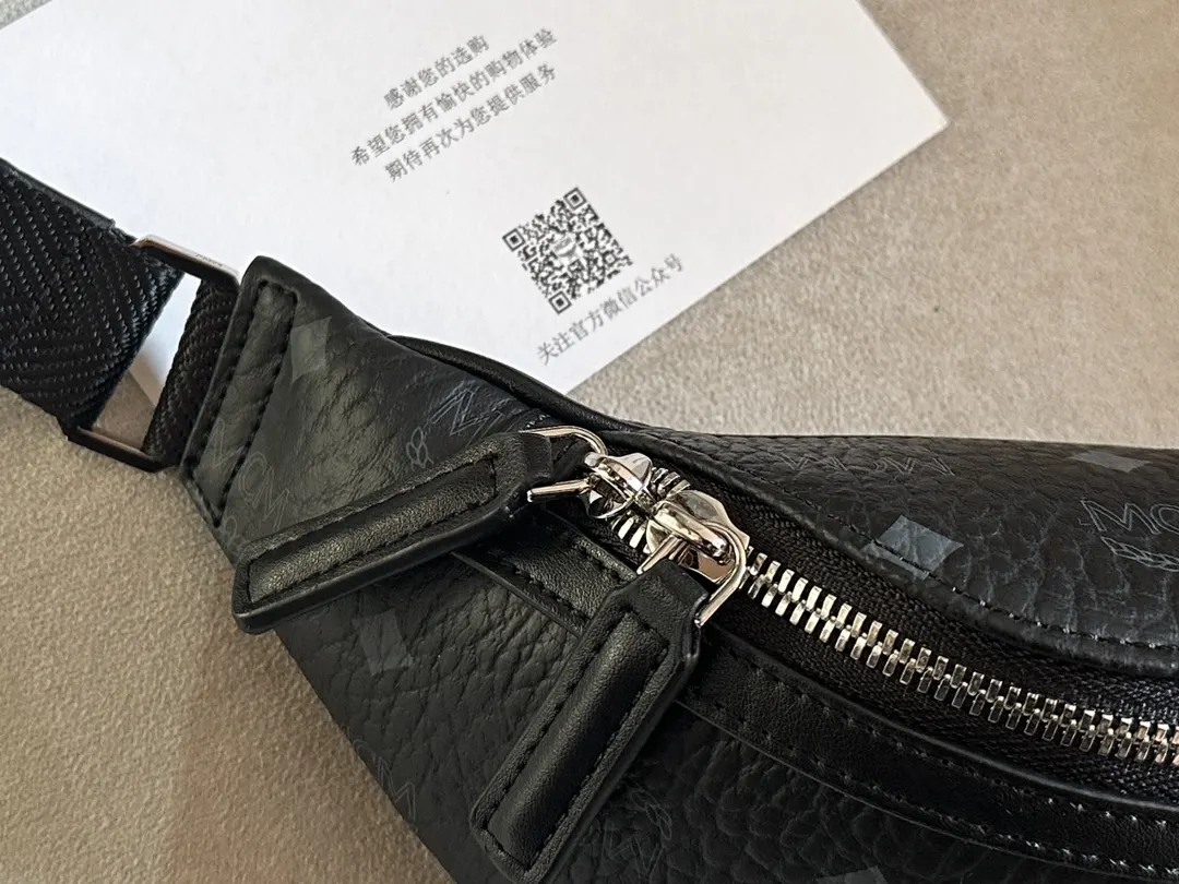 黑色 牛皮 耐用 可调节的标志织物肩带 可系于腰间或斜挎 两个安 腰包 休闲腰包款