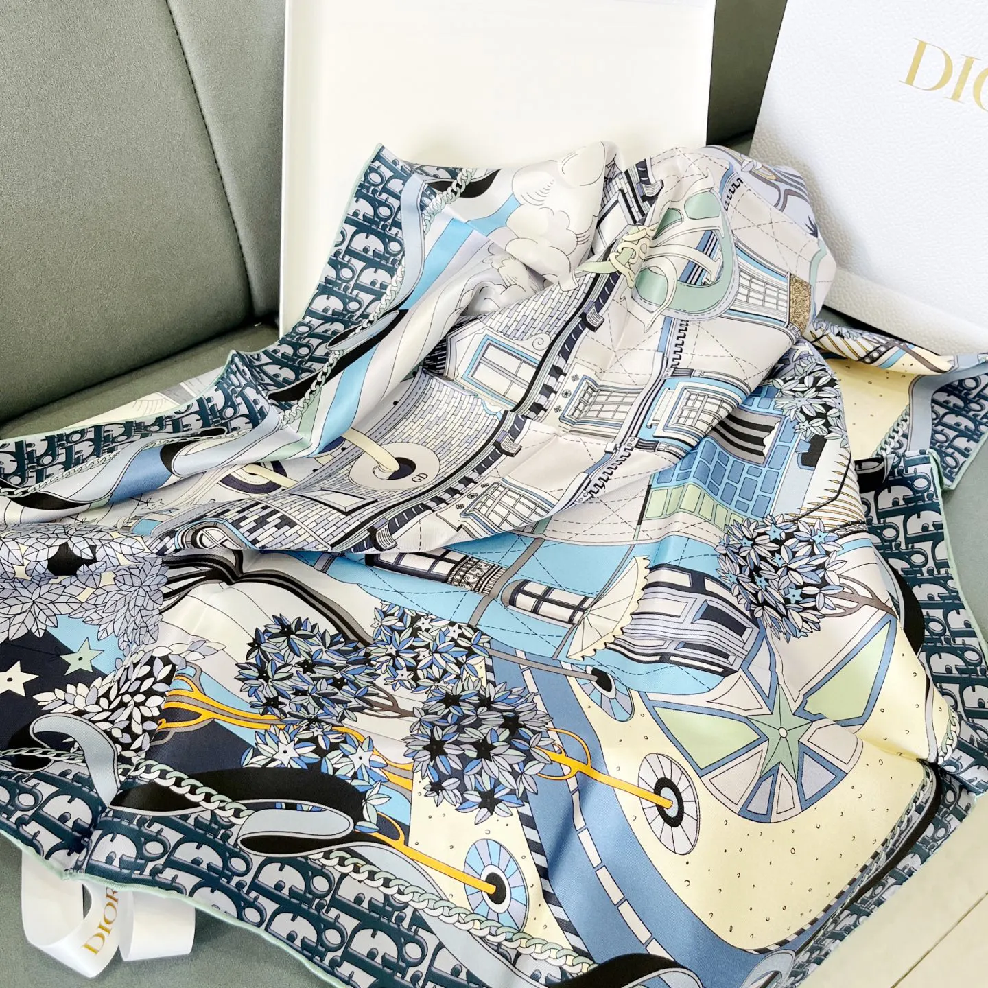 Dior 黑色 金色 粉色 老花 丝巾 优雅搭配