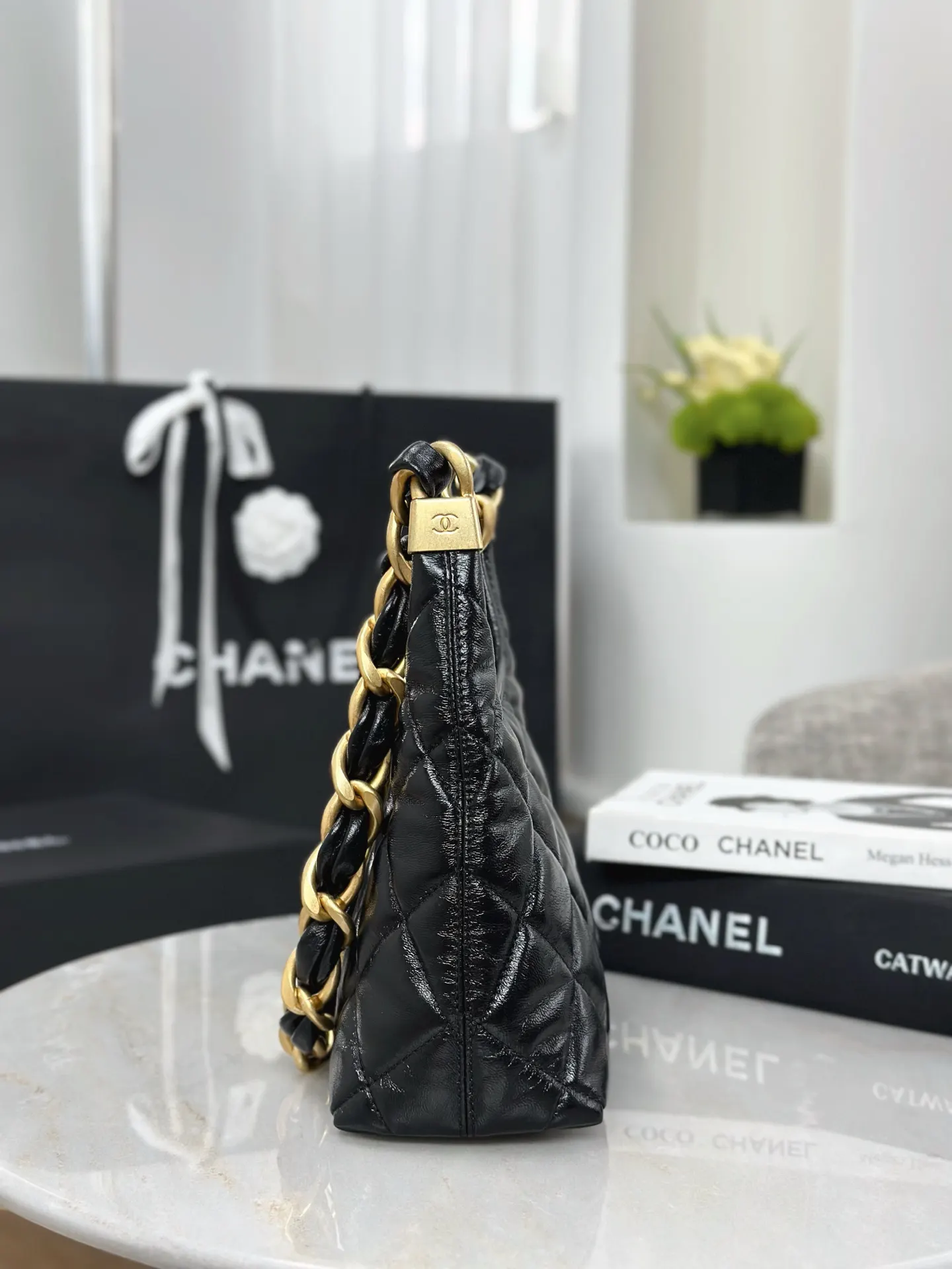 Chanel Oil Wax Sheepskin Hobo Underarm Bag One Shoulder Back