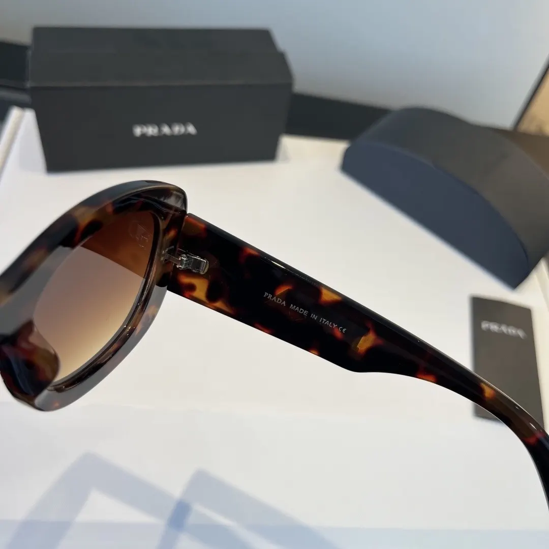 Prada 太阳眼镜 时尚遮阳 太阳镜