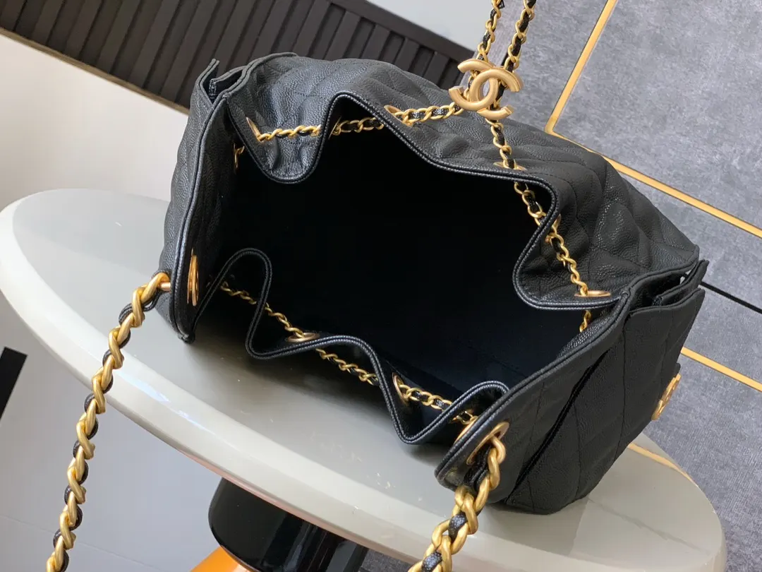 Black Hobo Shoulder Bag Vintage Leather Image 9 Black Hobo Shoulder Bag Vintage Leather Image 9
