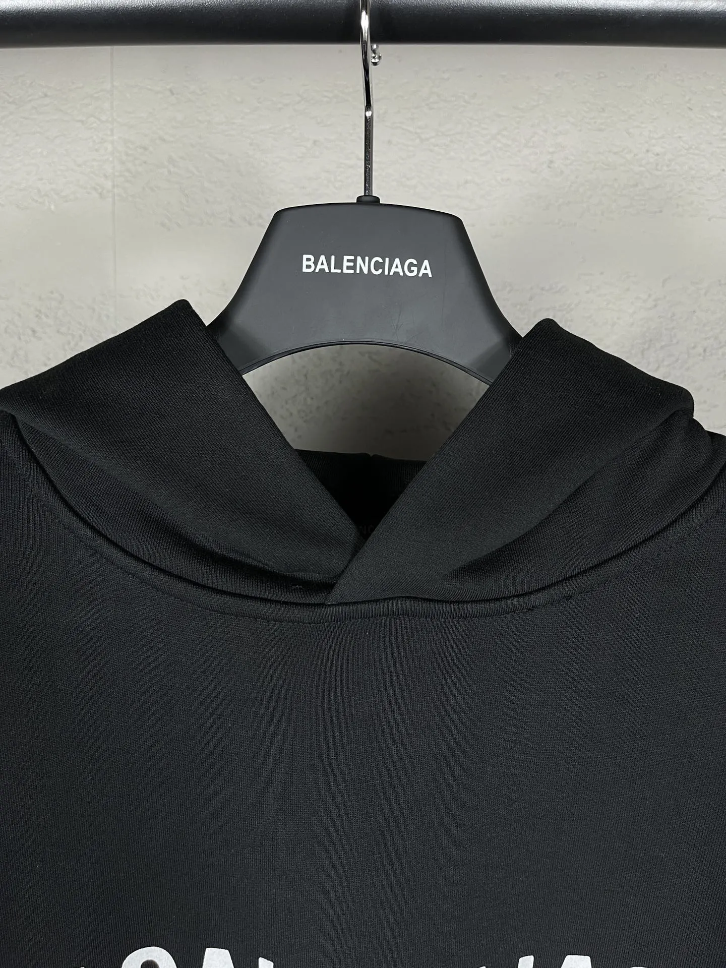 Balenciaga 倒置字母標識連帽衛衣 黑色