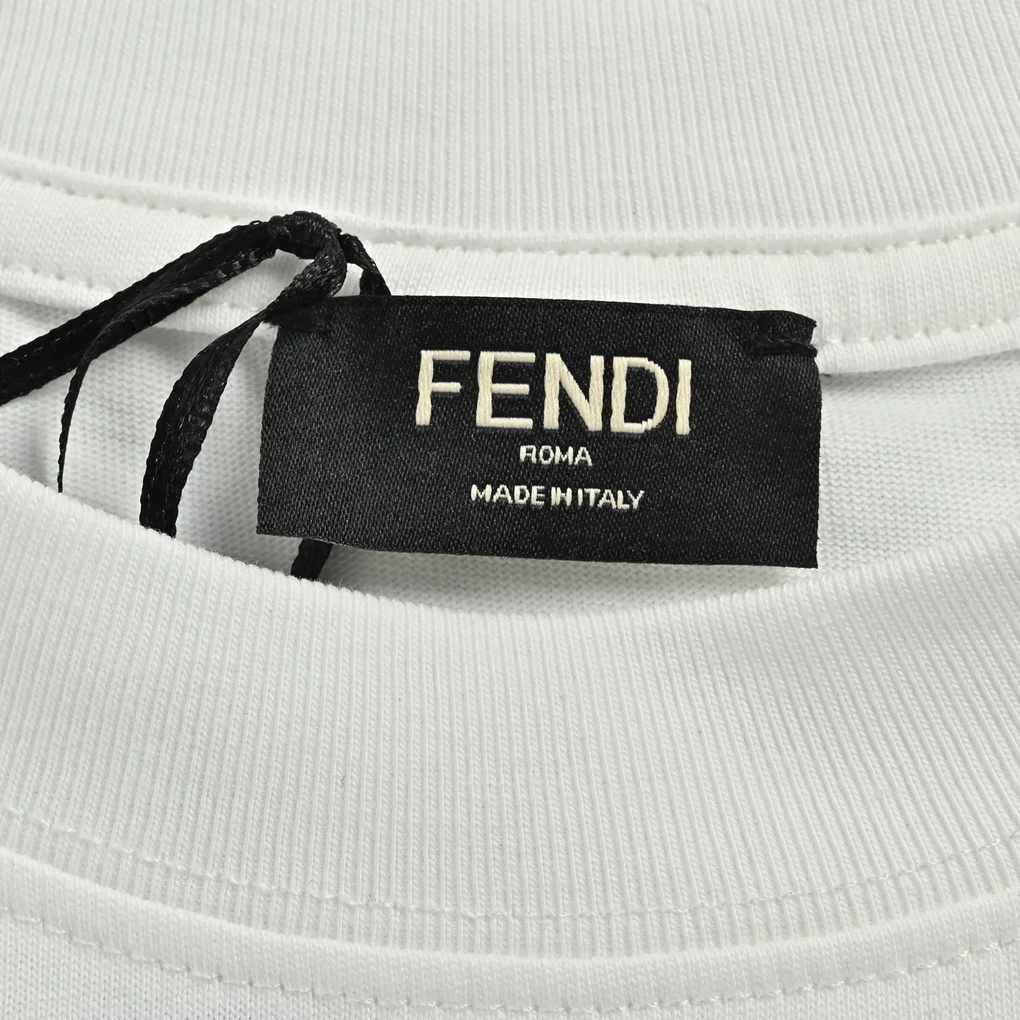 Fendi 刺繡 短袖T恤 日常百搭款(數字12) Fendi 刺繡 短袖T恤 日常百搭款(數字12)