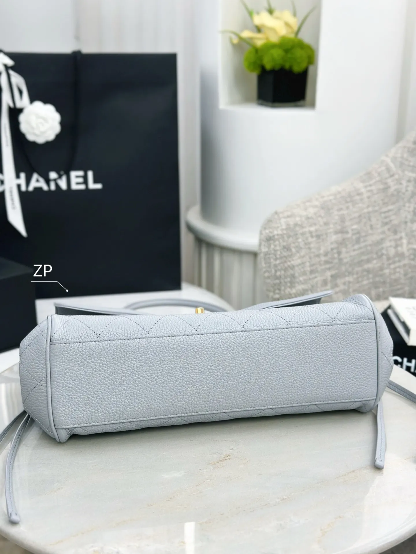 Chanel Cowhide Tote Shopping Bag Hand Held Shoulder Image 5 Chanel Cowhide Tote Shopping Bag Hand Held Shoulder Image 5