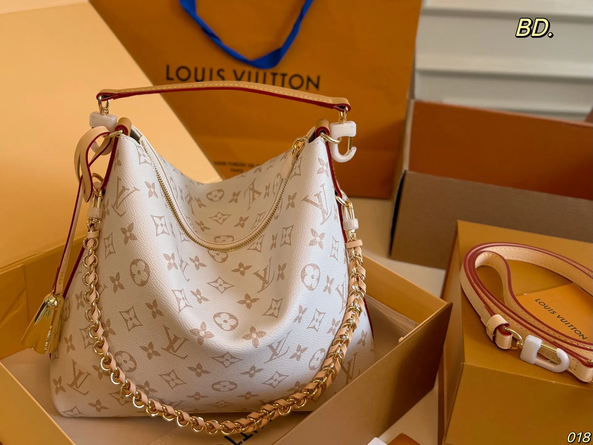 LV 掛件 × Mul 鏈條包 精致鏈條款