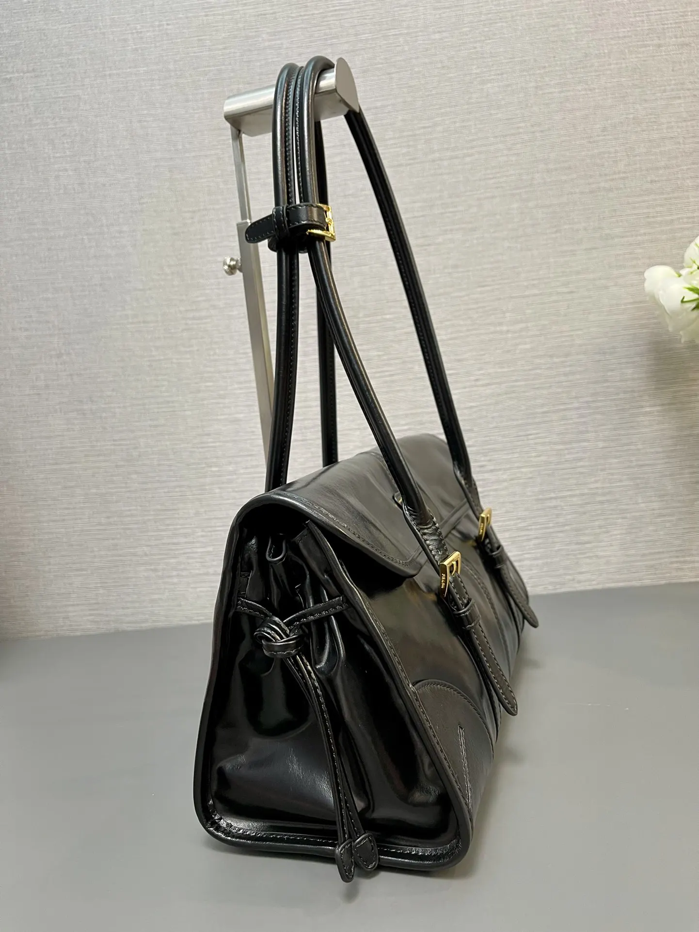 PRADA 1BD376 皮革 三角标 手提包 日常通勤款