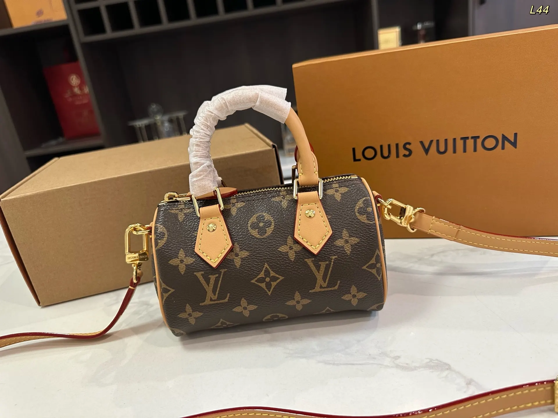 Louis Vuitton Crossbody Bag Lightweight