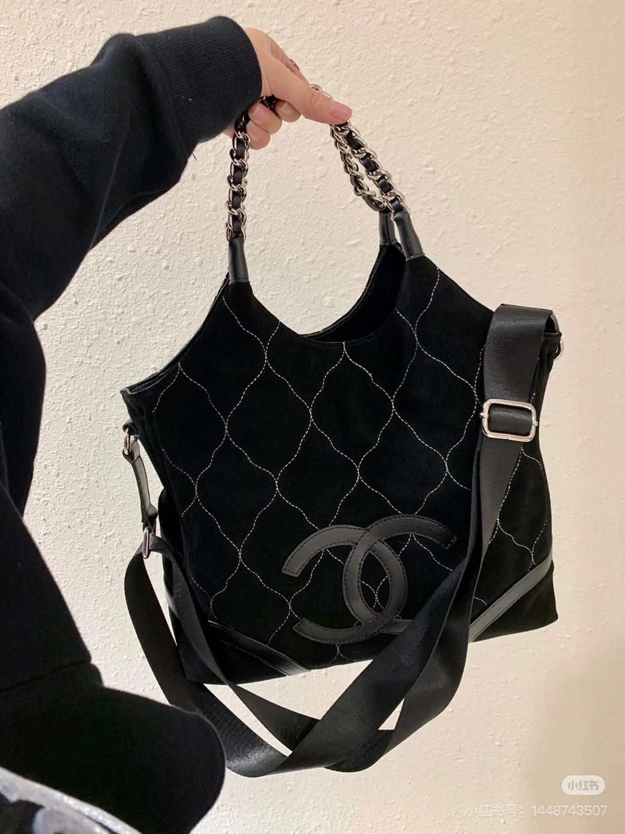 CHANEL 皮质 软 虽简单 低调但奢华 超大容量 可手提 可 链条包 精致链条款