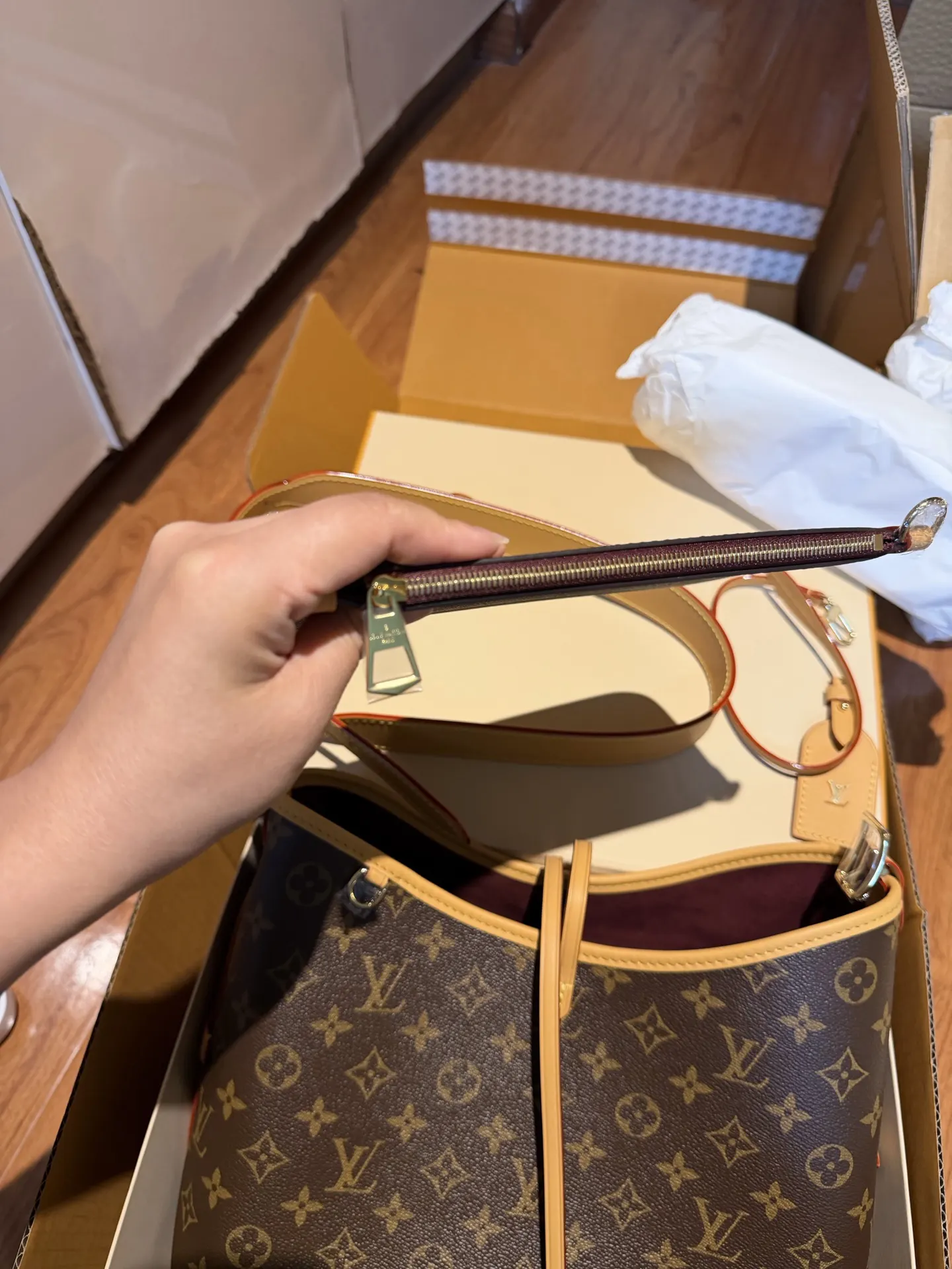 Louis Vuitton M46203 手提包 实拍款03
