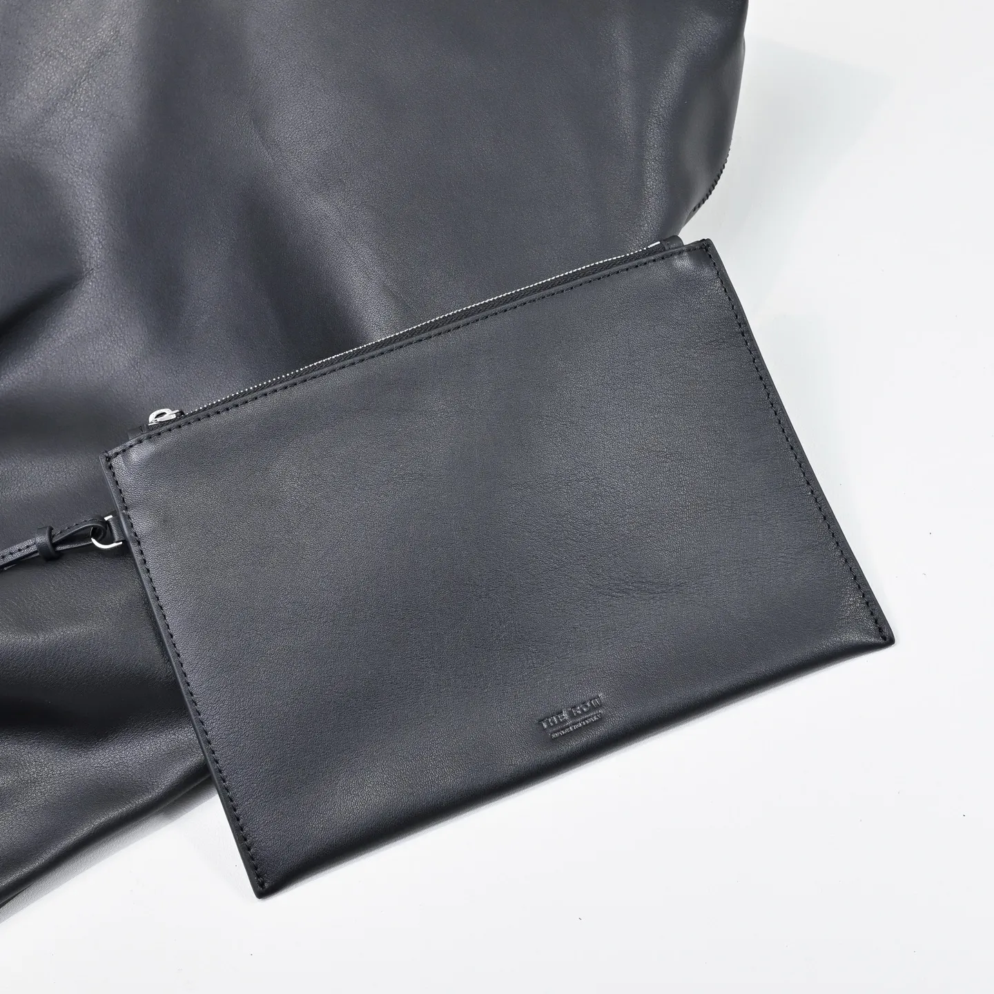 黑色 The Row bindle bag 单肩包 轻 日常单肩背款