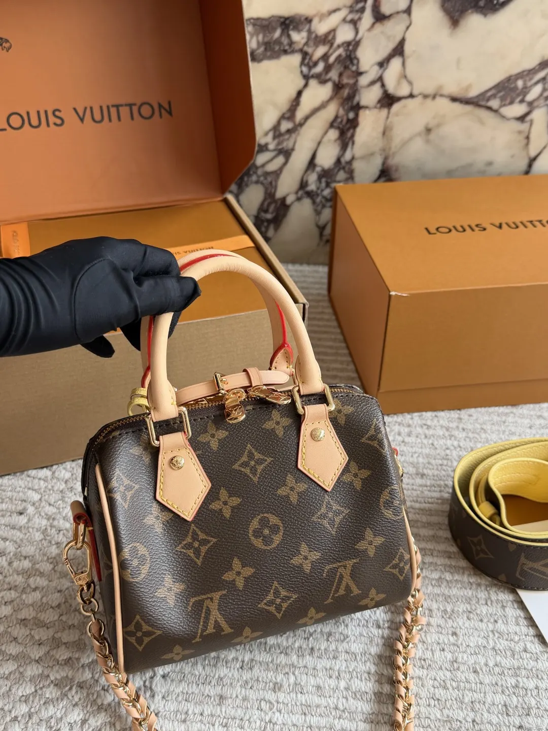 LV Speedy 枕头包 小枕头包 密封 对NANO 旅行袋 大容量旅行款