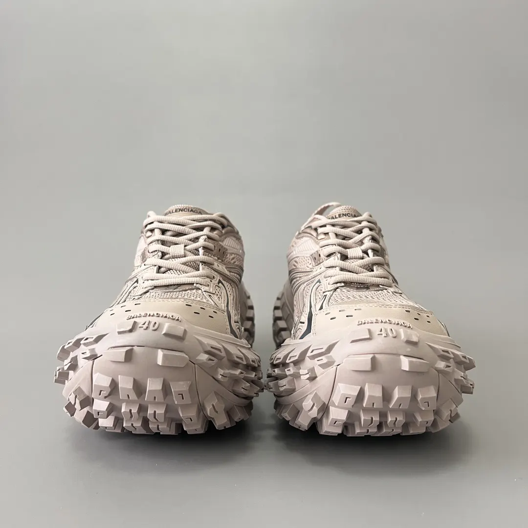Balenciaga 棕色 运动鞋
