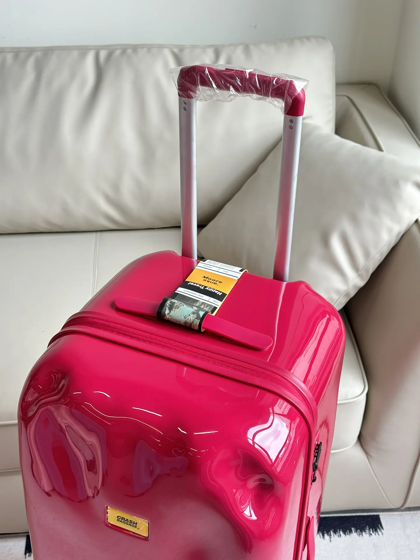 树莓红 这种行李箱用起来就很随便了 不怕摔不怕碰 旅行拉杆款 轻便出行款