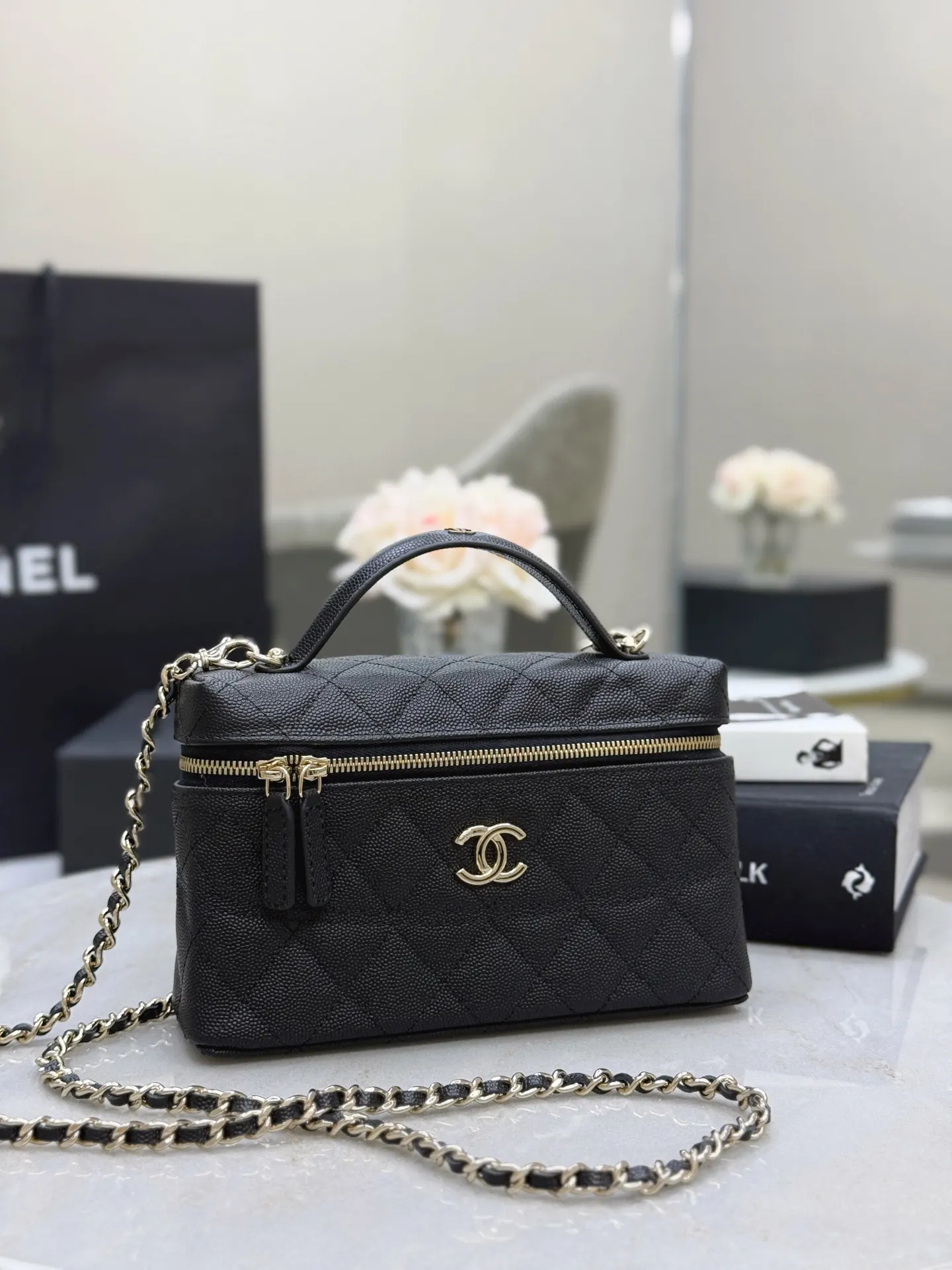 CHANEL 19 Bag 黑色荔枝纹牛皮链条包 迷你款