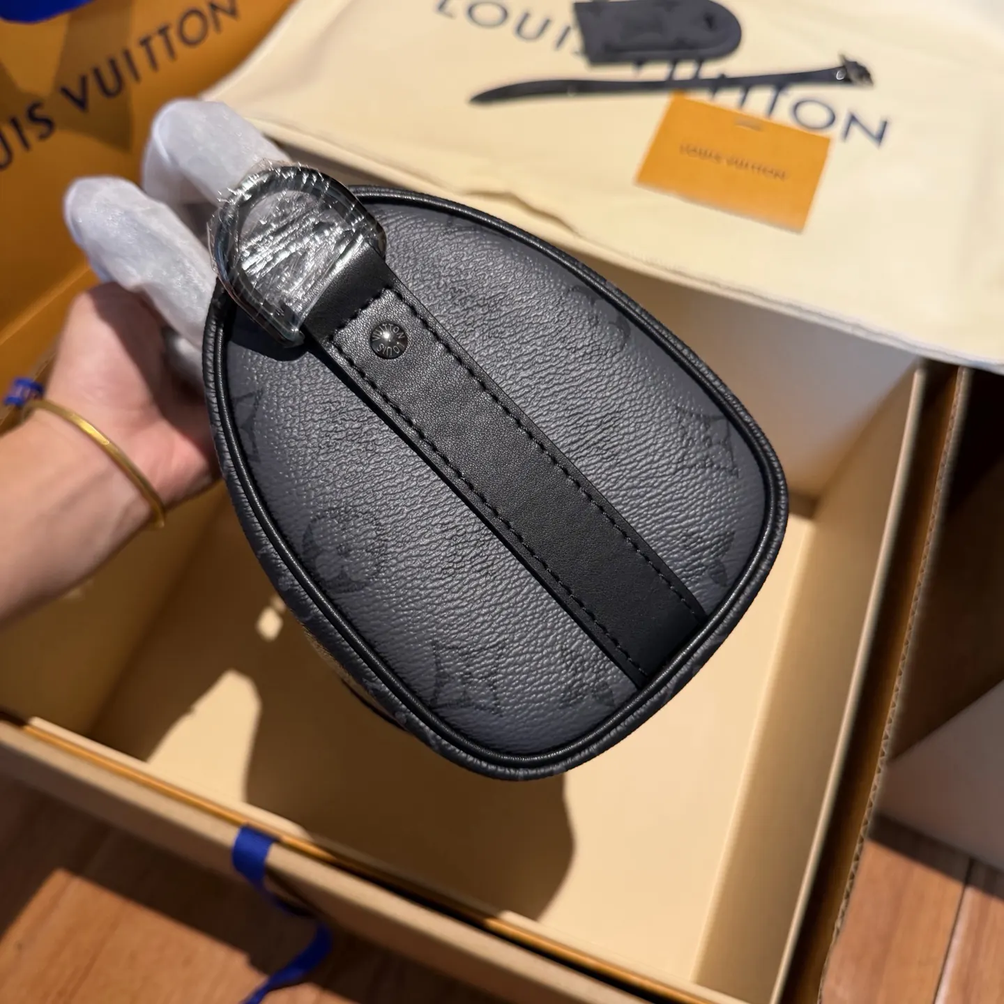 Fashion Item Travel
