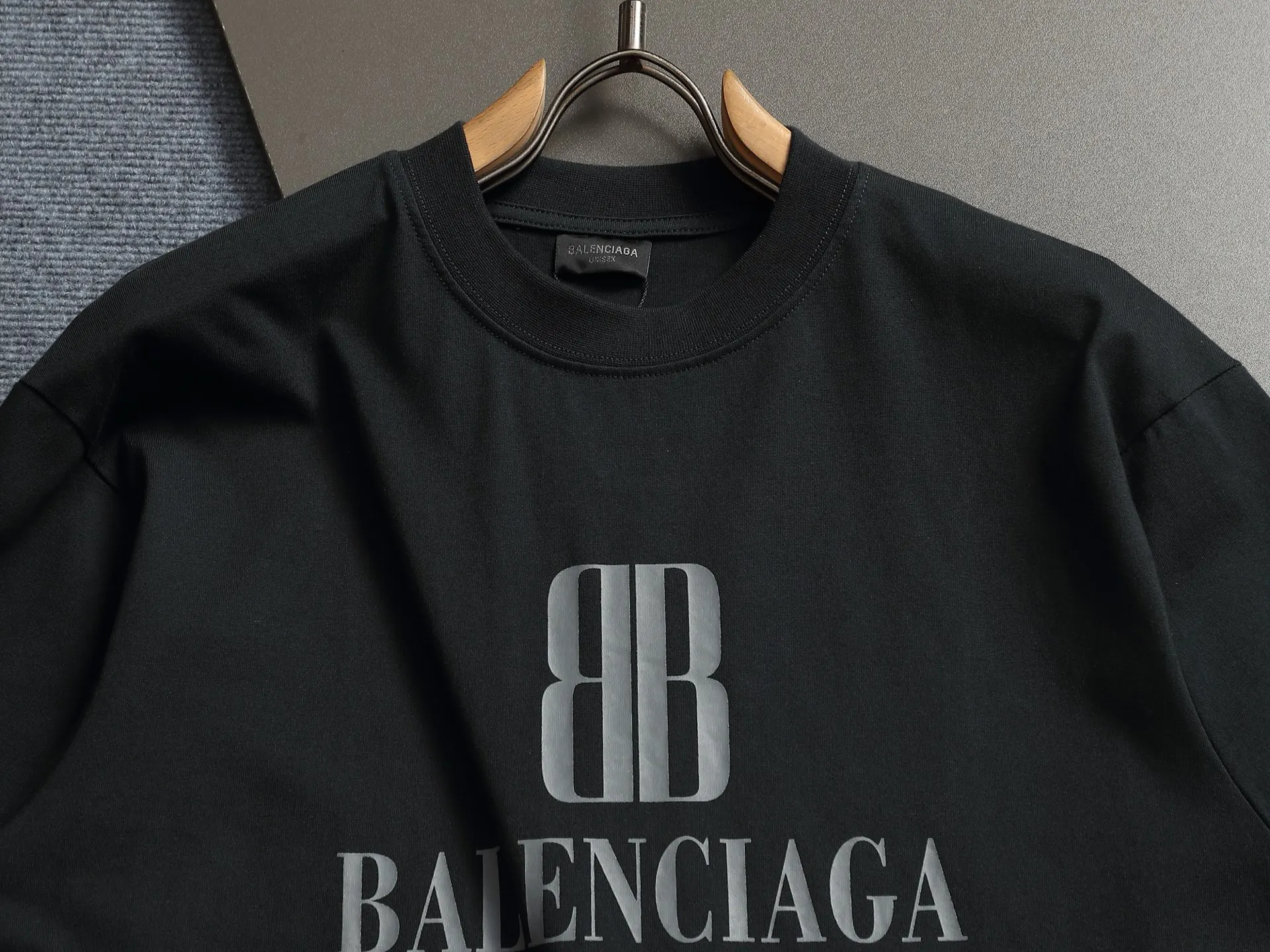 Balenciaga 黑色 Logo 短袖T恤