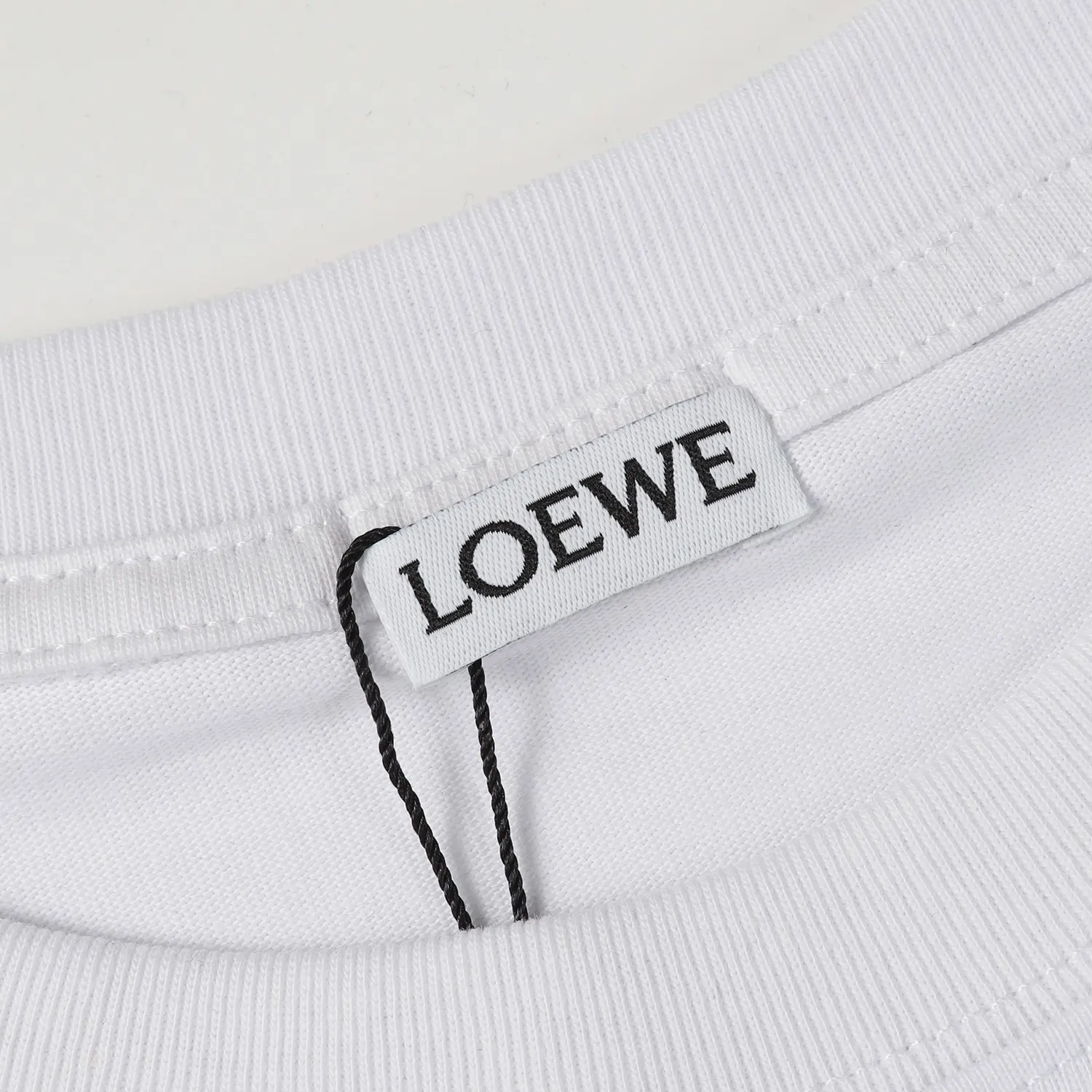 Loewe 23SS Embroidery Cotton Short Sleeve T-Shirt Daily Versatile Style Image 3 Loewe 23SS Embroidery Cotton Short Sleeve T-Shirt Daily Versatile Style Image 3