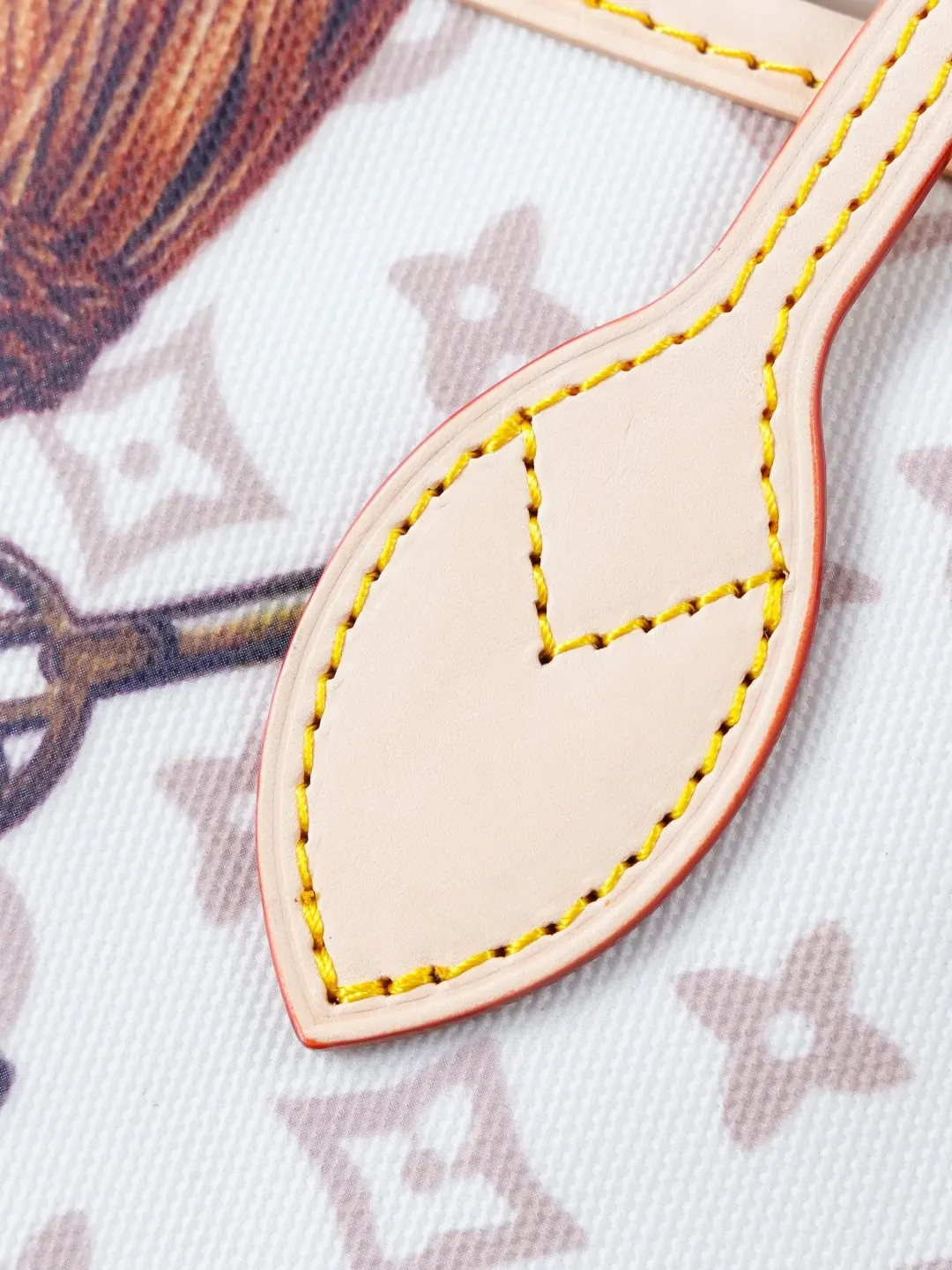 Neverfull 牛皮 收納包 旅行收納款