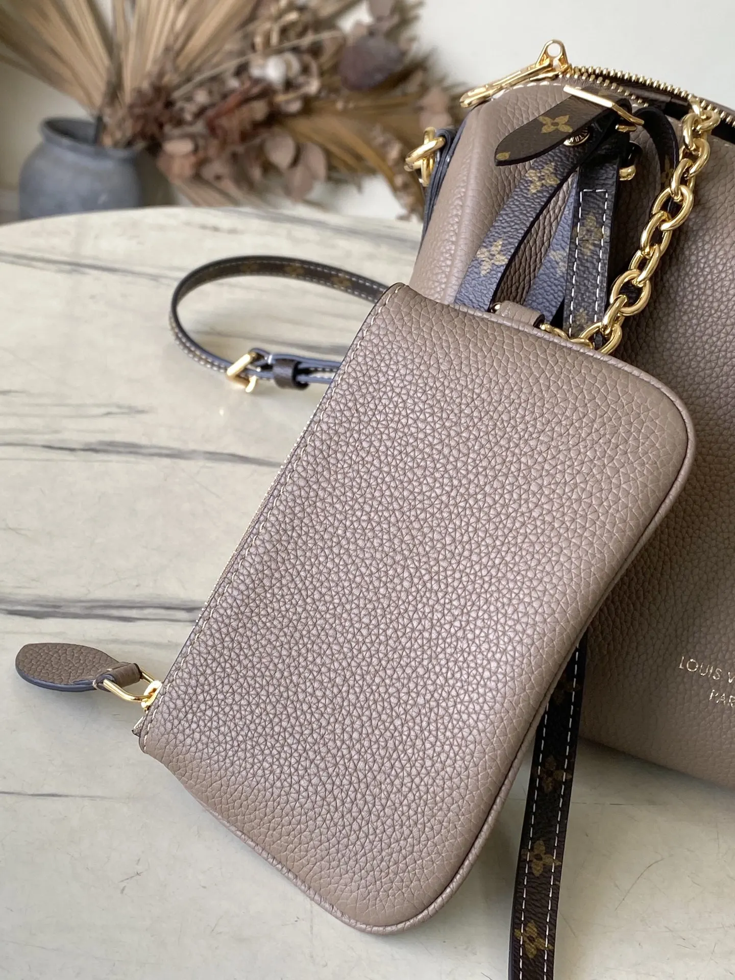LV Keepall 行李箱 旅行拉杆款 轻便出行款