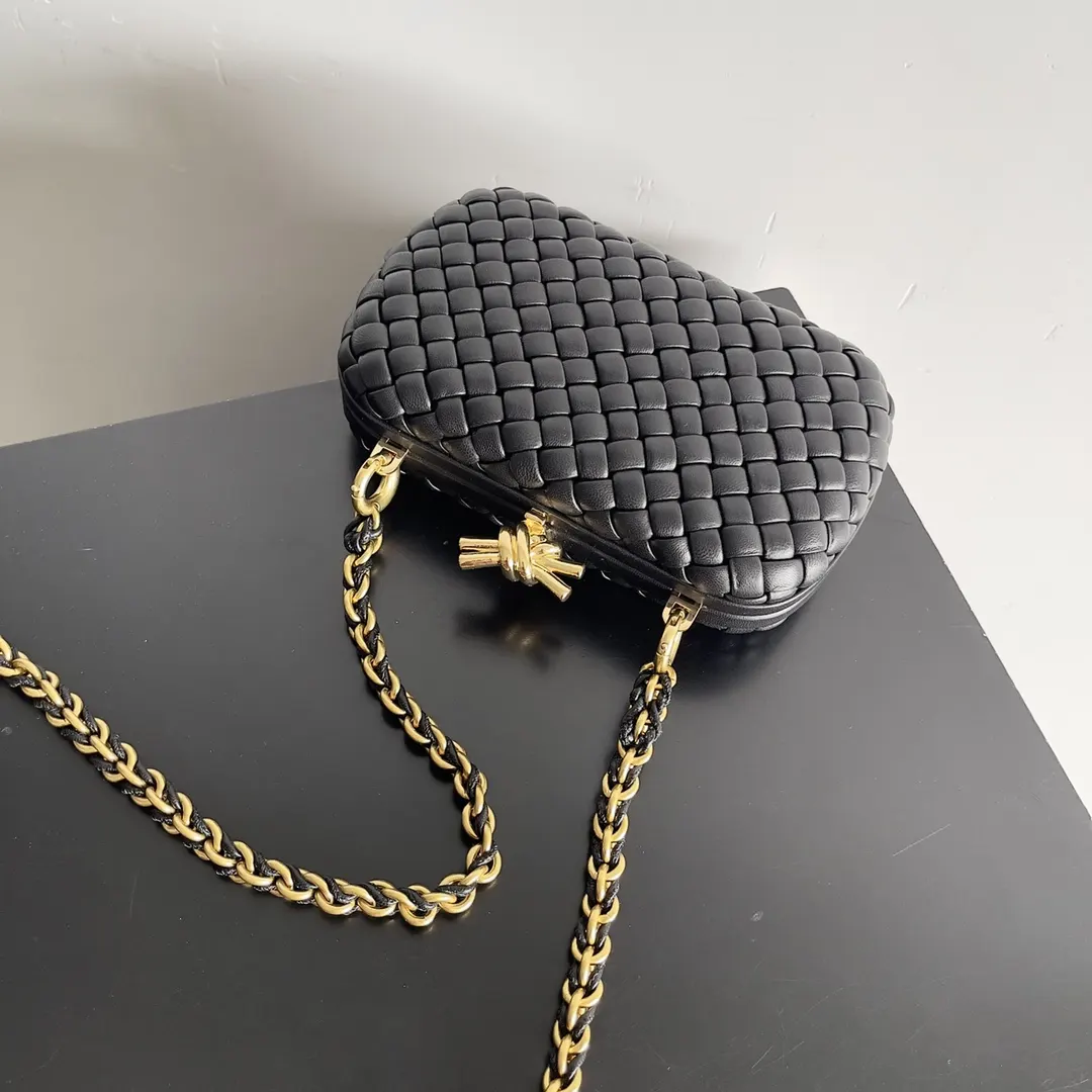Bottega Veneta 链条包 精致链条款