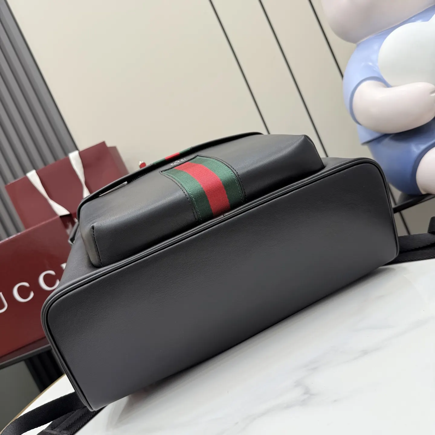 Gucci 黑色 銀色 牛皮 雙肩包 实用雙肩款