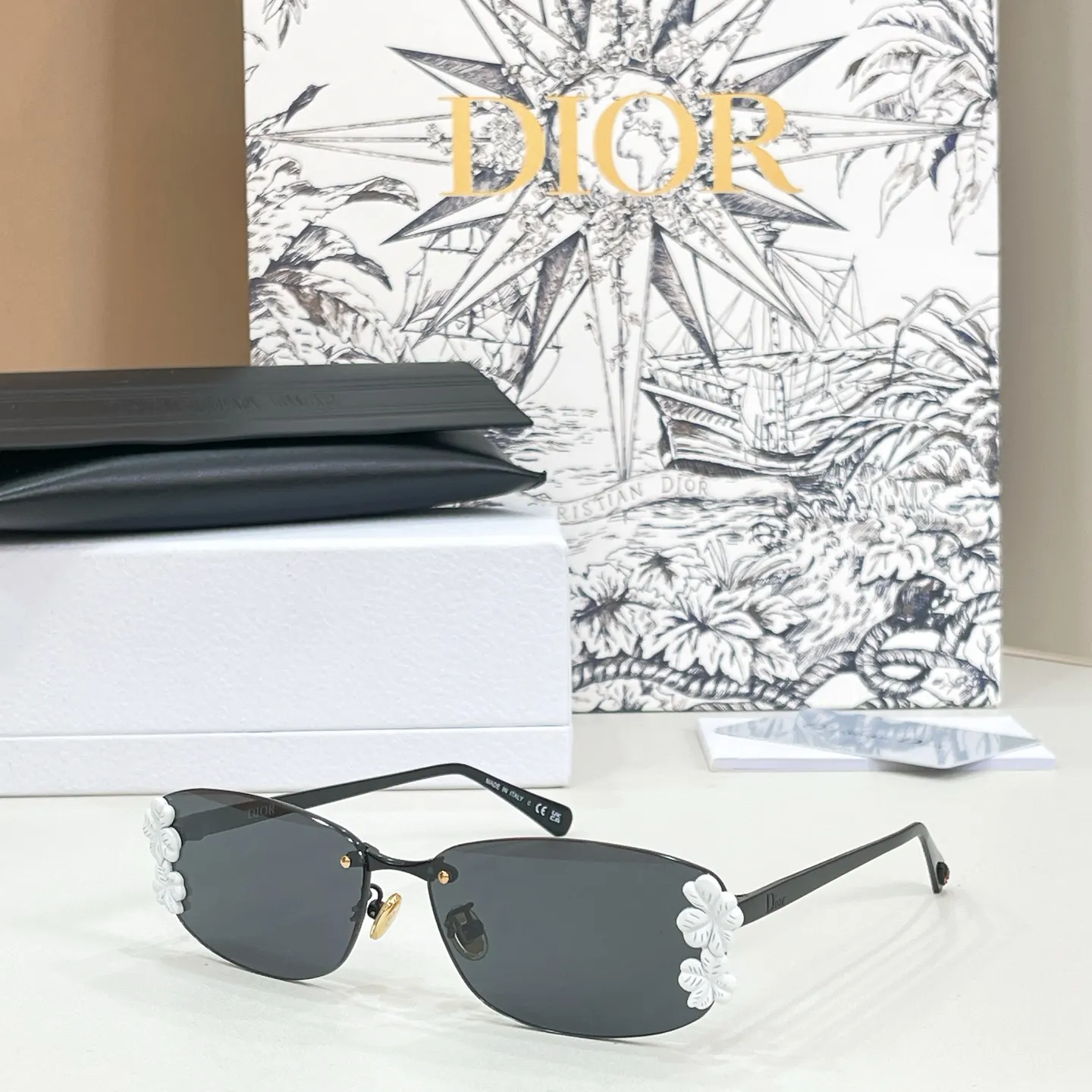 Dior Fashion Item Fashion